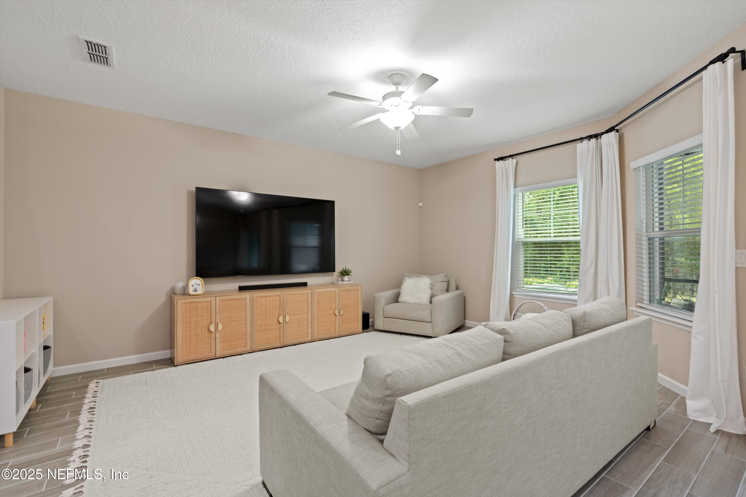 352 BORACAY Circle, St. Johns