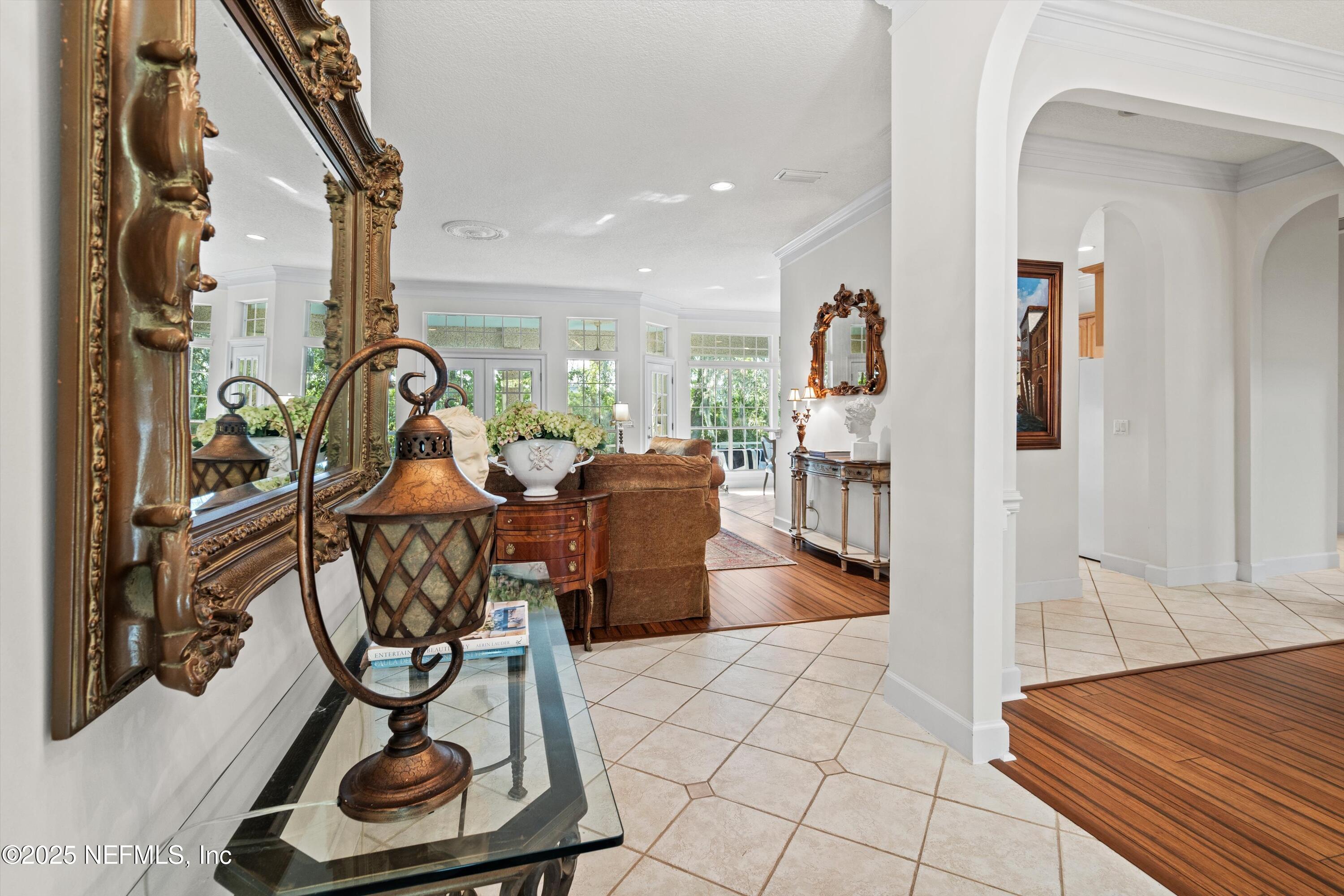1952 QUAKER RIDGE Drive