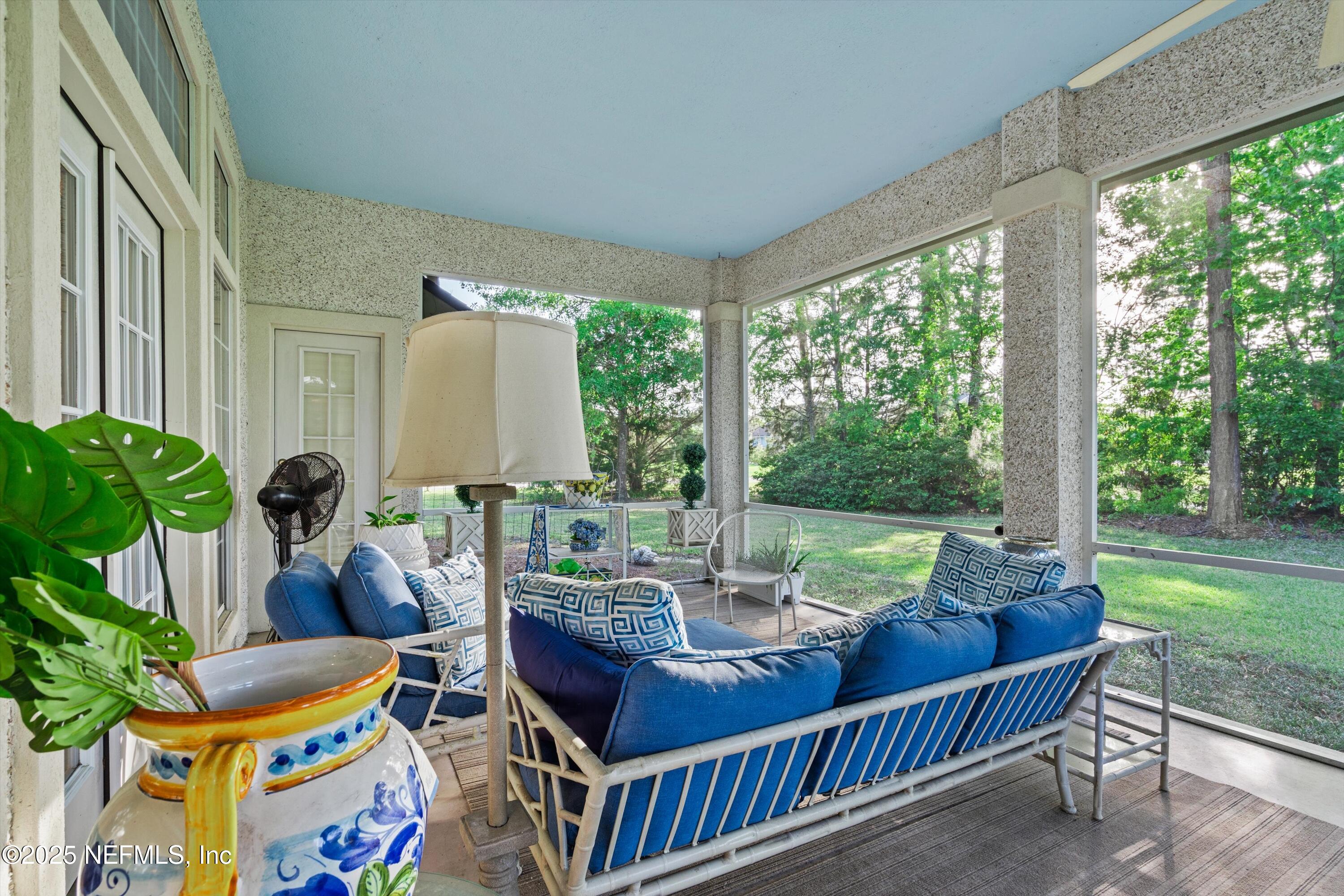 1952 QUAKER RIDGE Drive