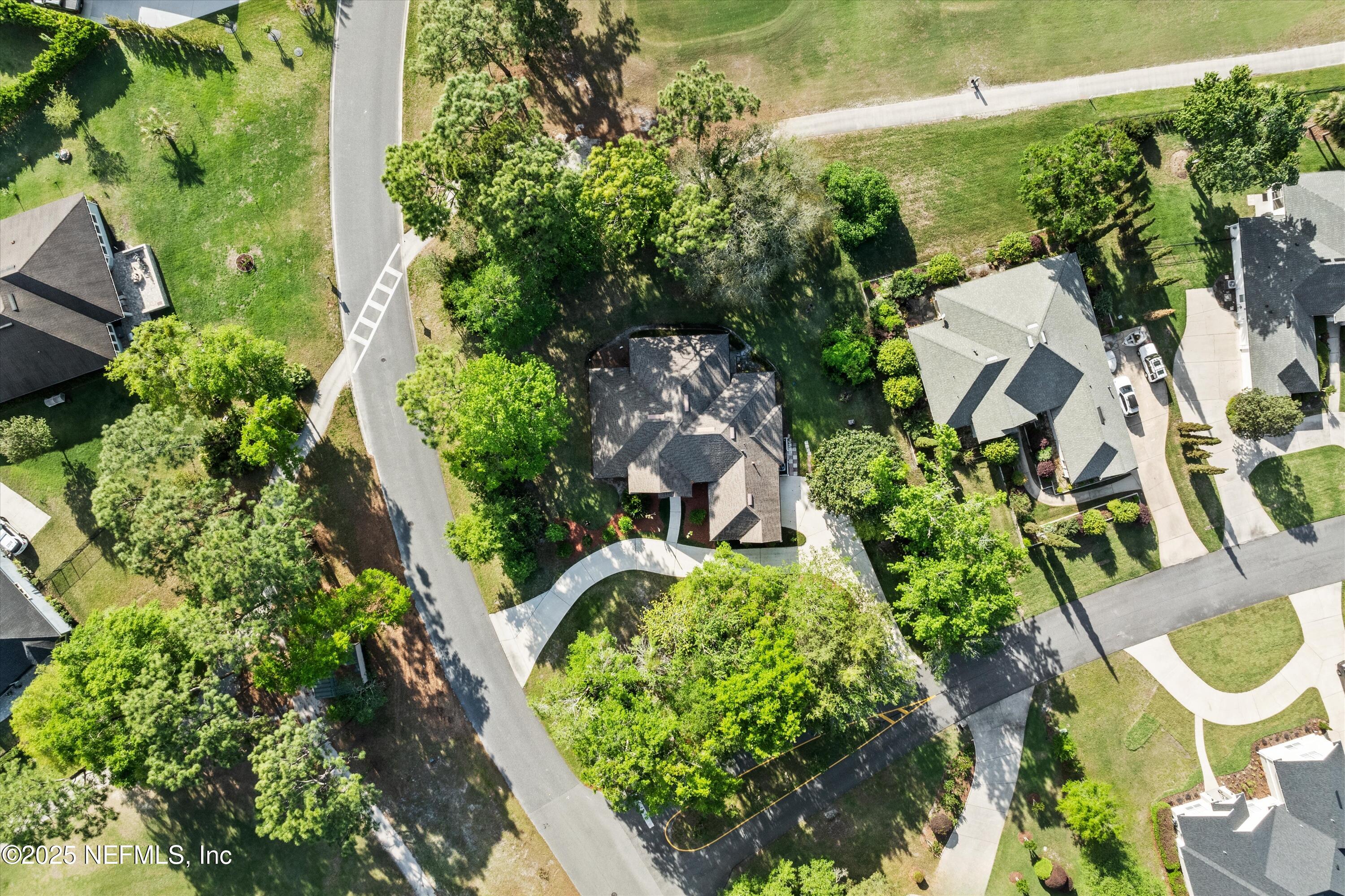 1952 QUAKER RIDGE Drive