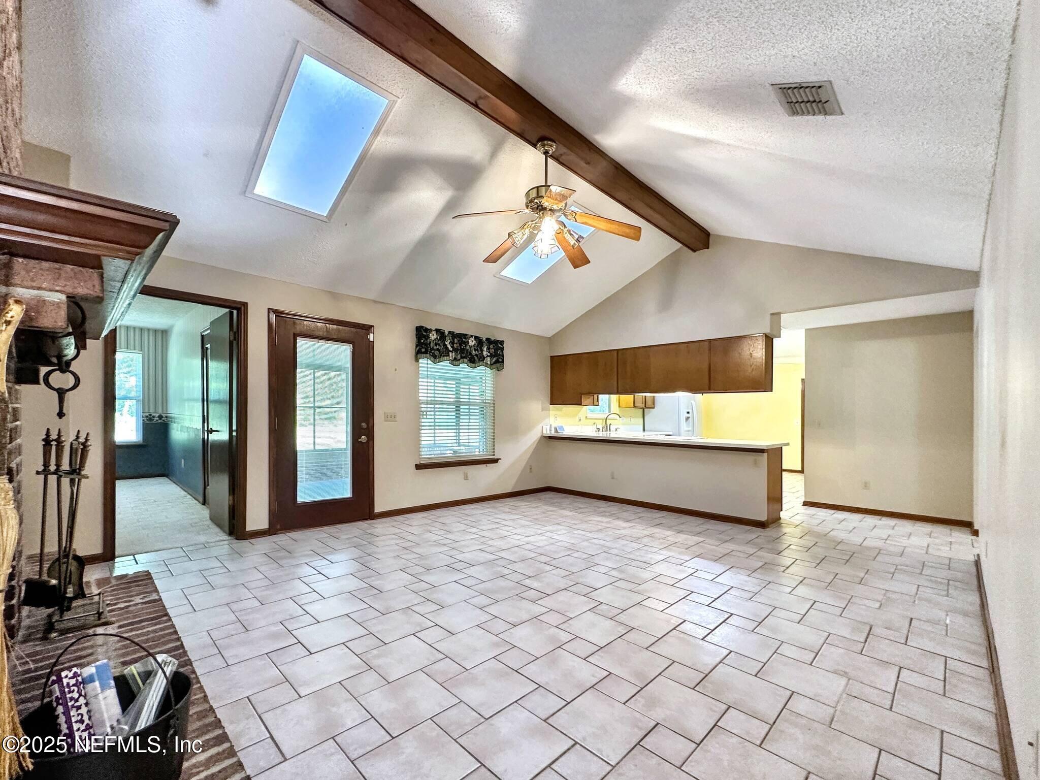 12103 RUSH CREEK Drive N