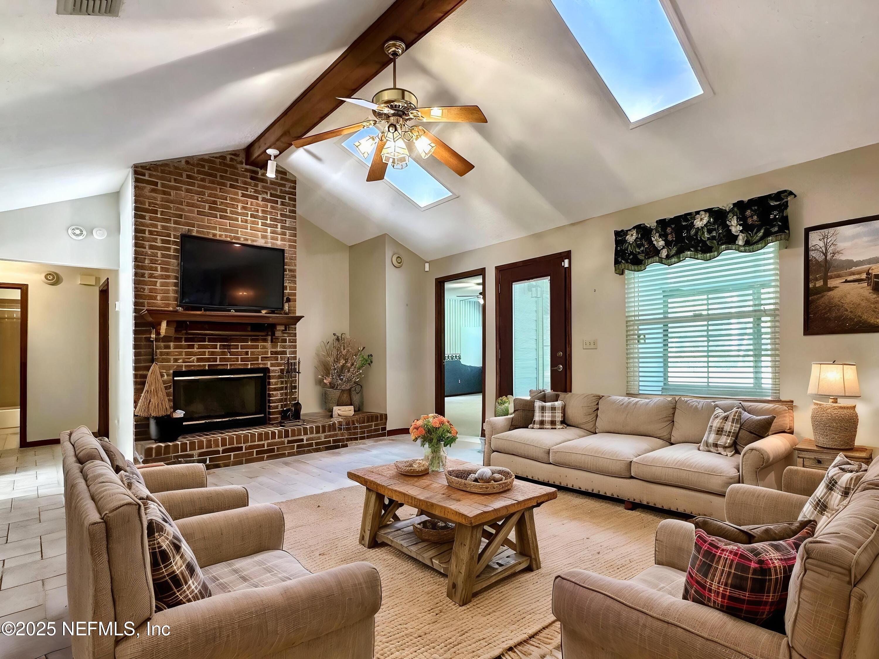 12103 RUSH CREEK Drive N