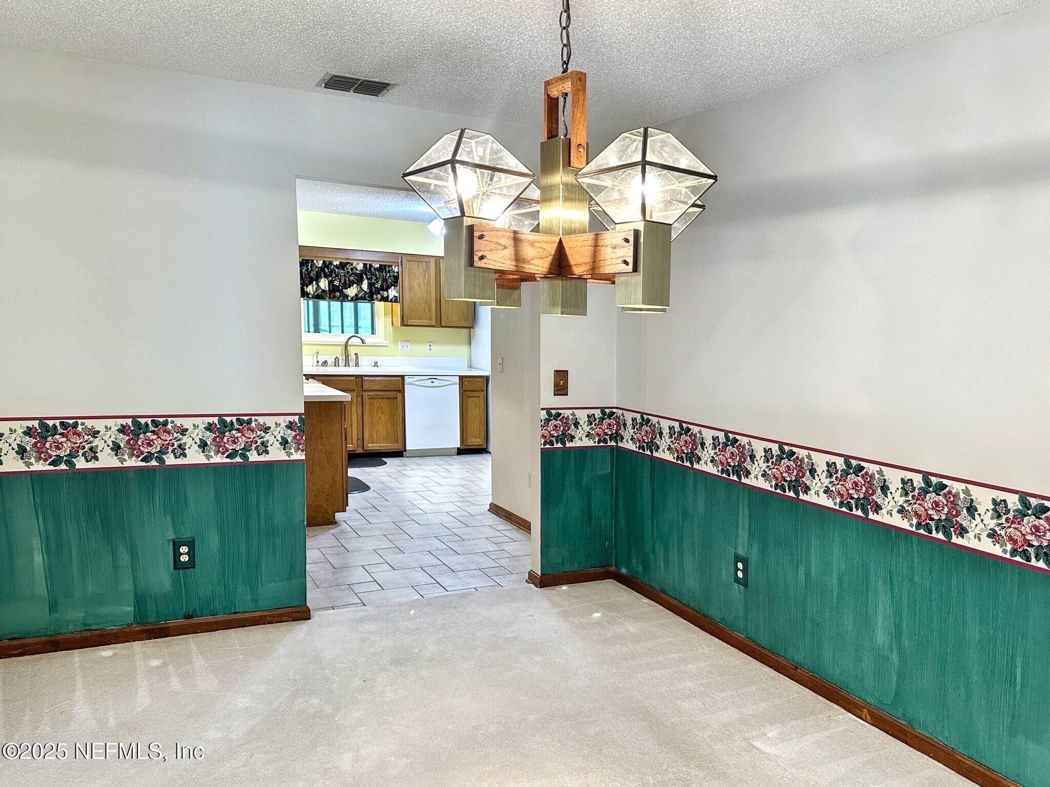 12103 RUSH CREEK Drive N