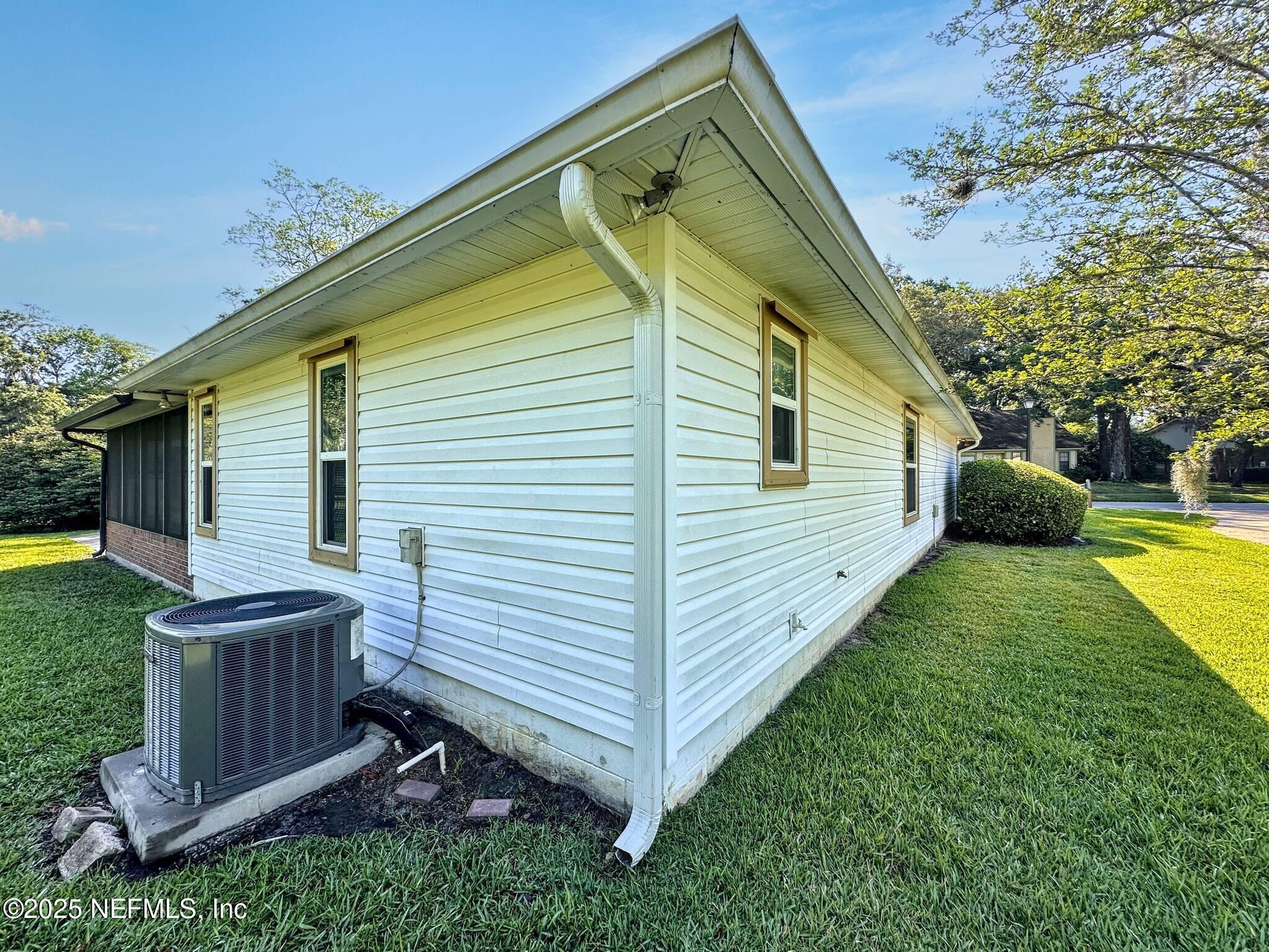 12103 RUSH CREEK Drive N