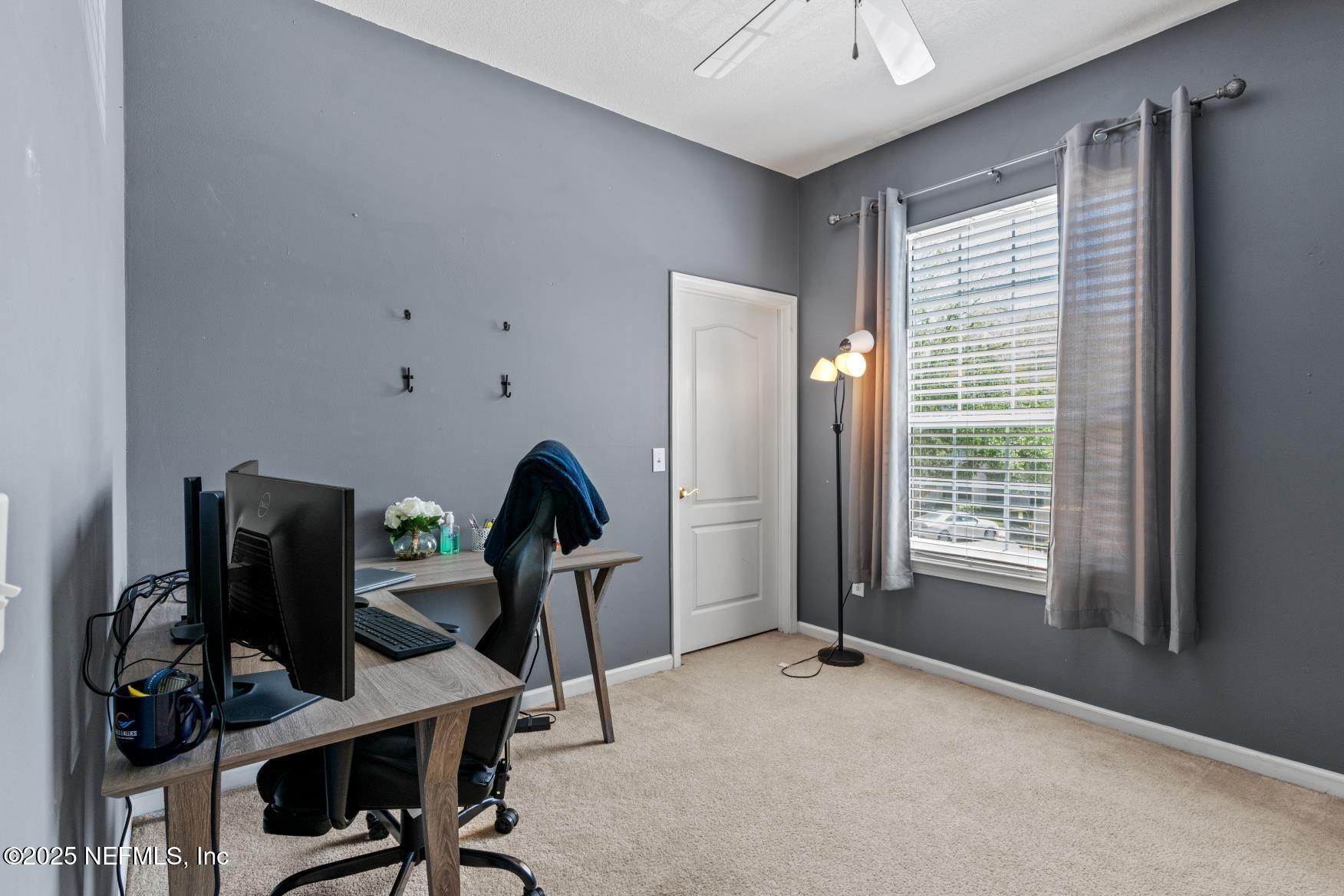 8601 BEACH Boulevard, 905