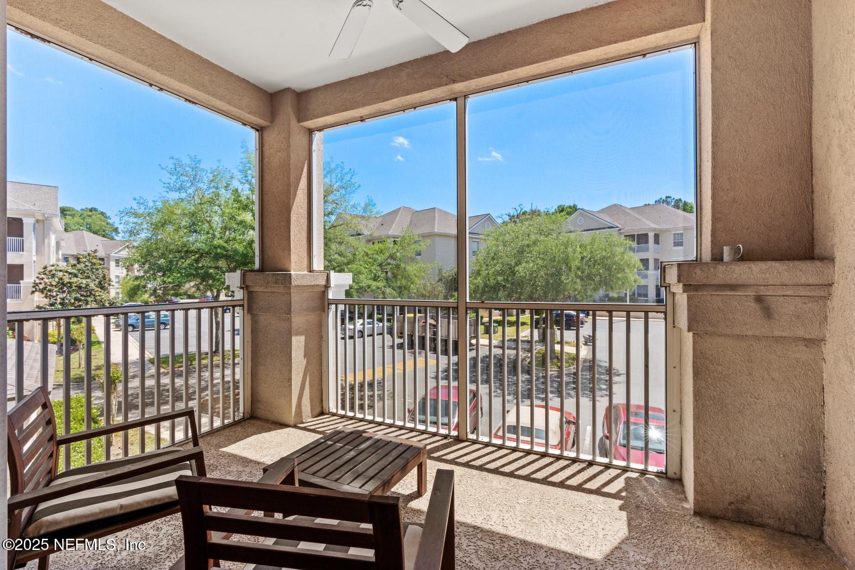 8601 BEACH Boulevard, 905