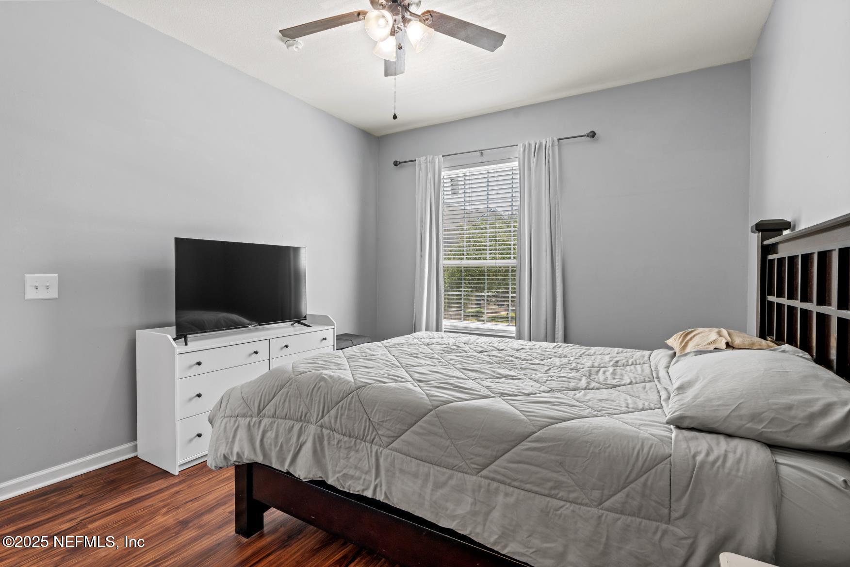 8601 BEACH Boulevard, 905