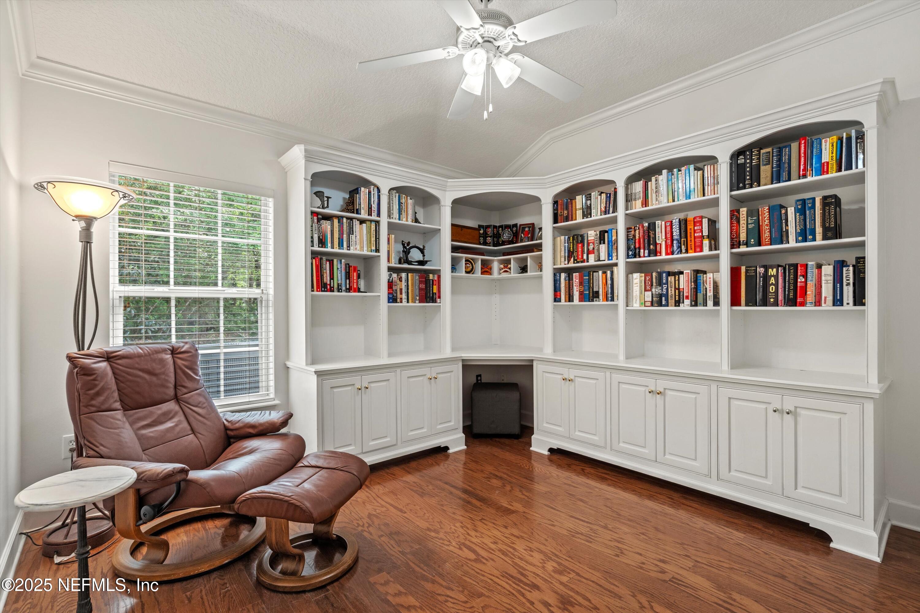 1571 SANDY SPRINGS Drive