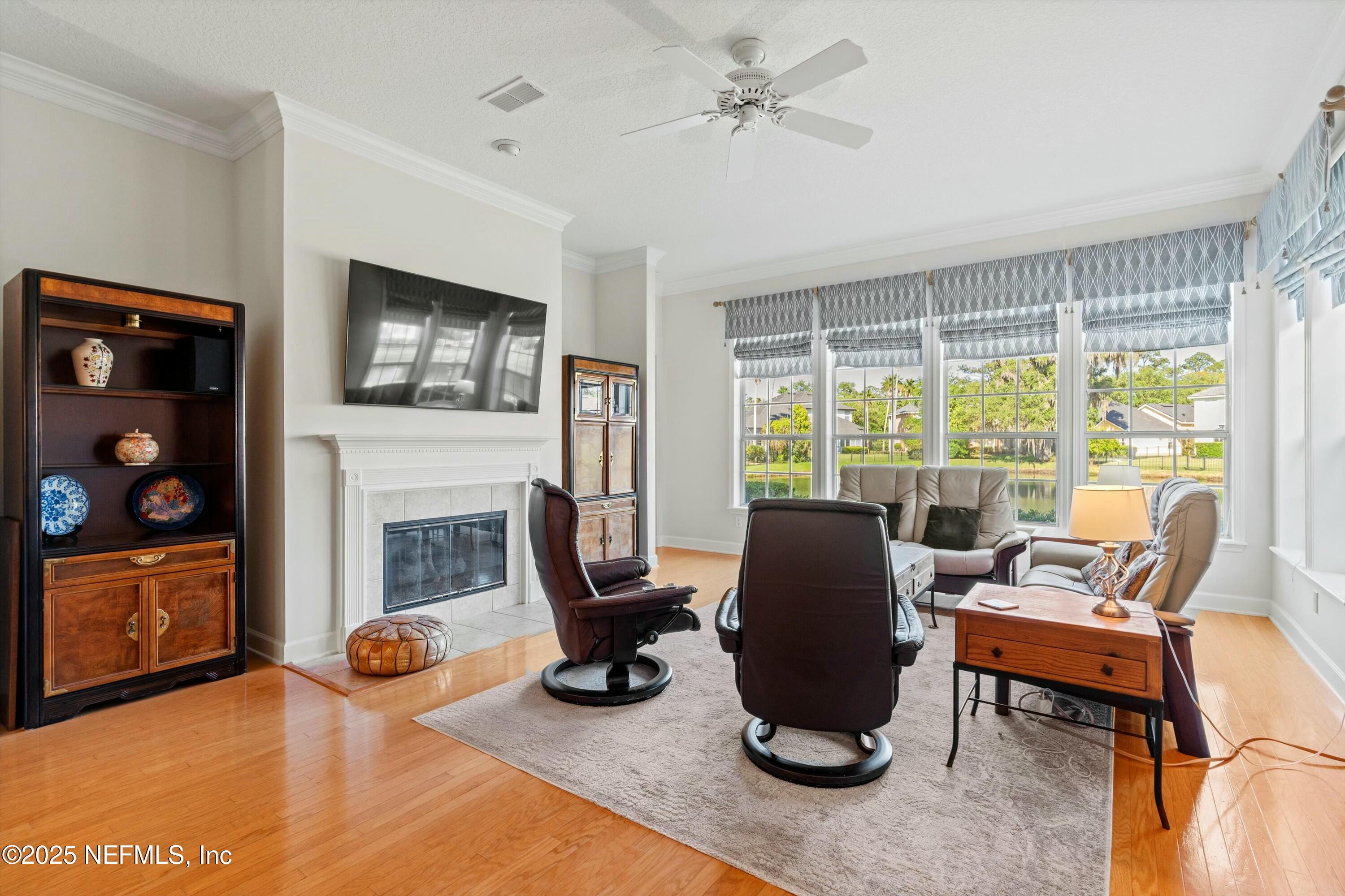 641 TIMBER POND Drive