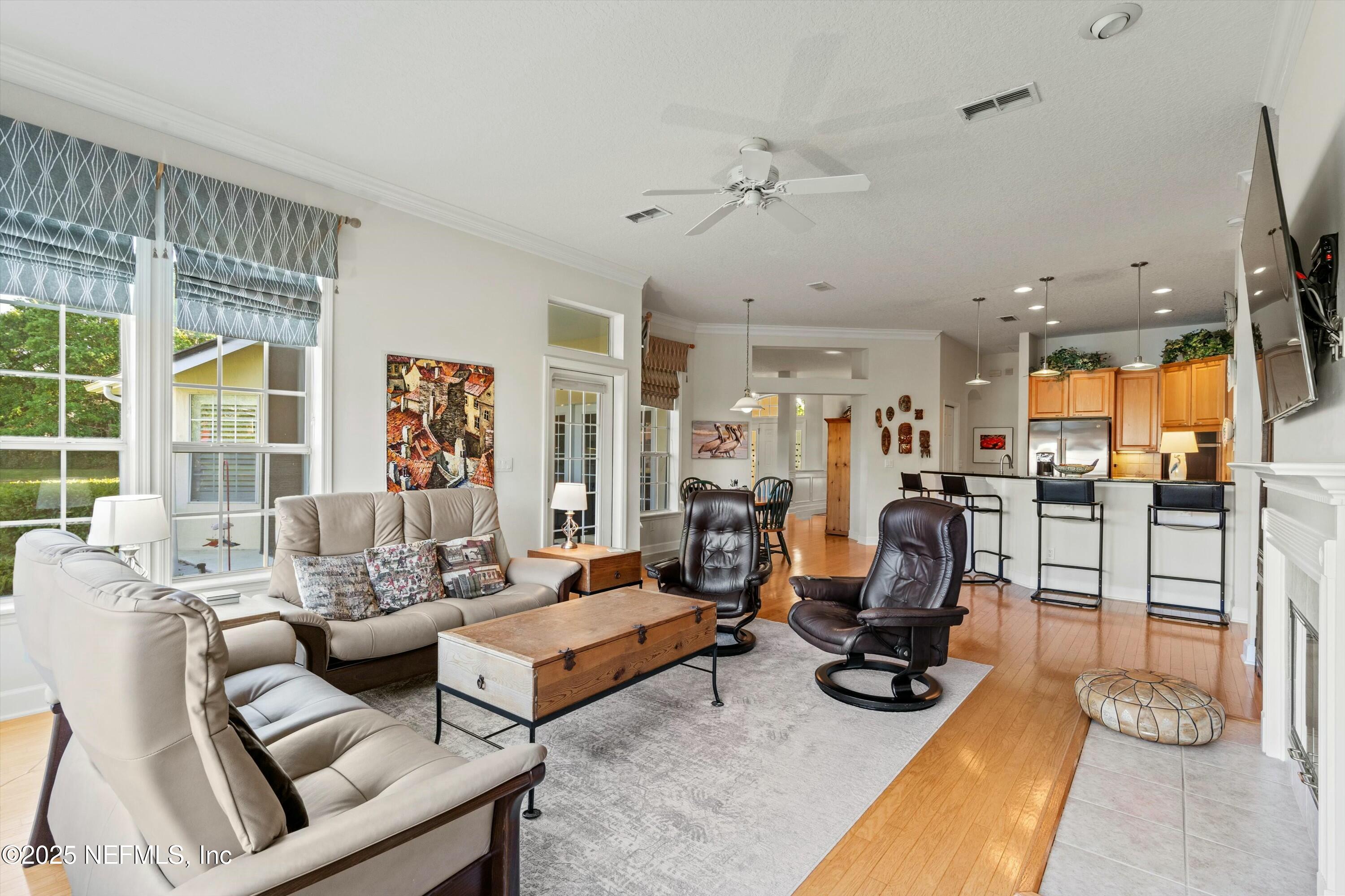 641 TIMBER POND Drive