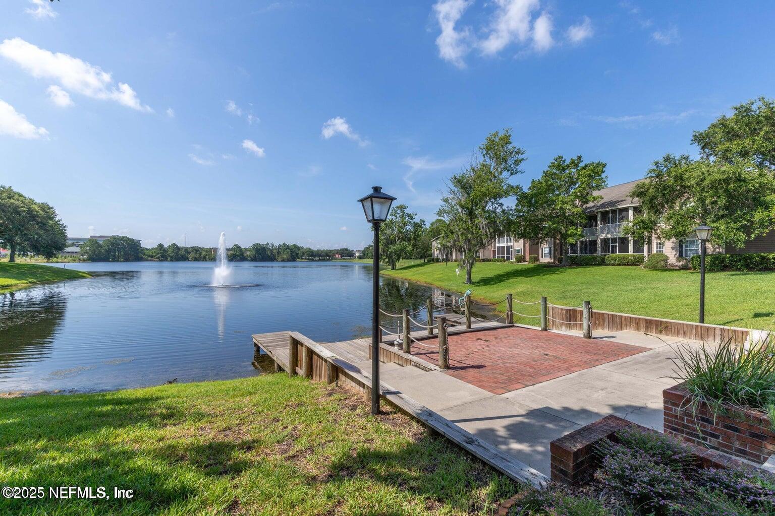 10000 GATE Parkway, 1318