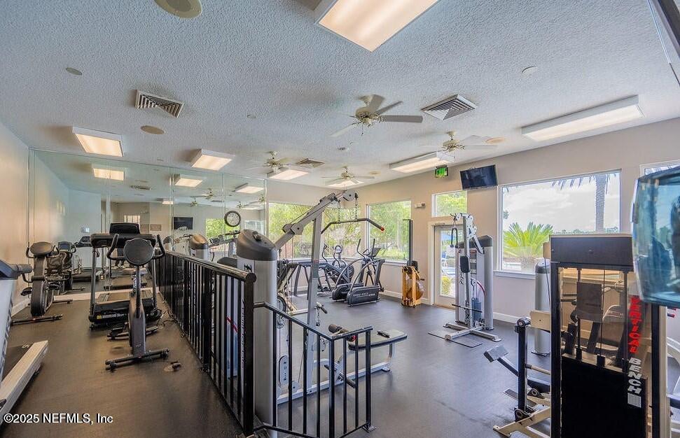 10000 GATE Parkway, 1318