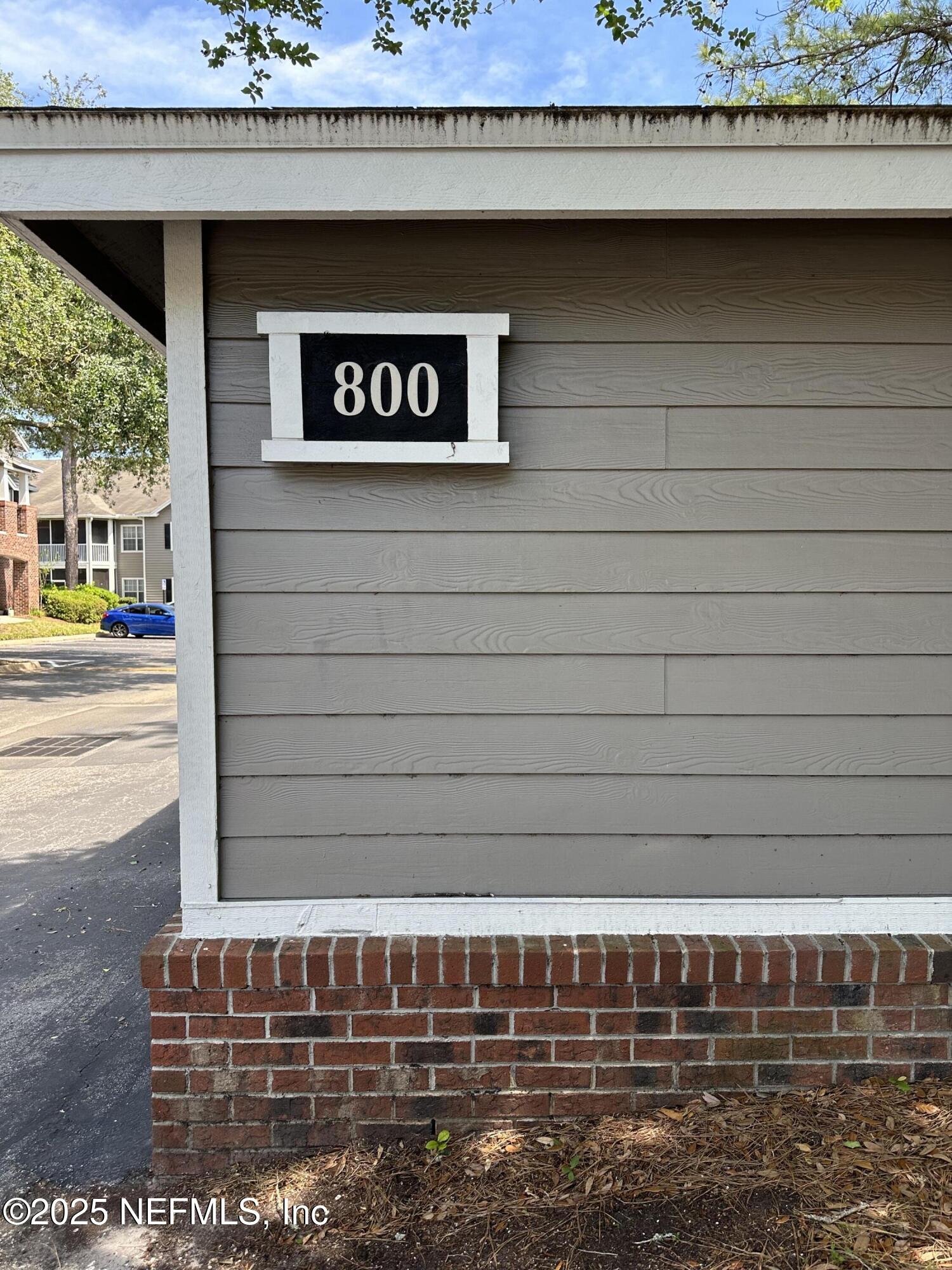 10000 GATE Parkway, 1318