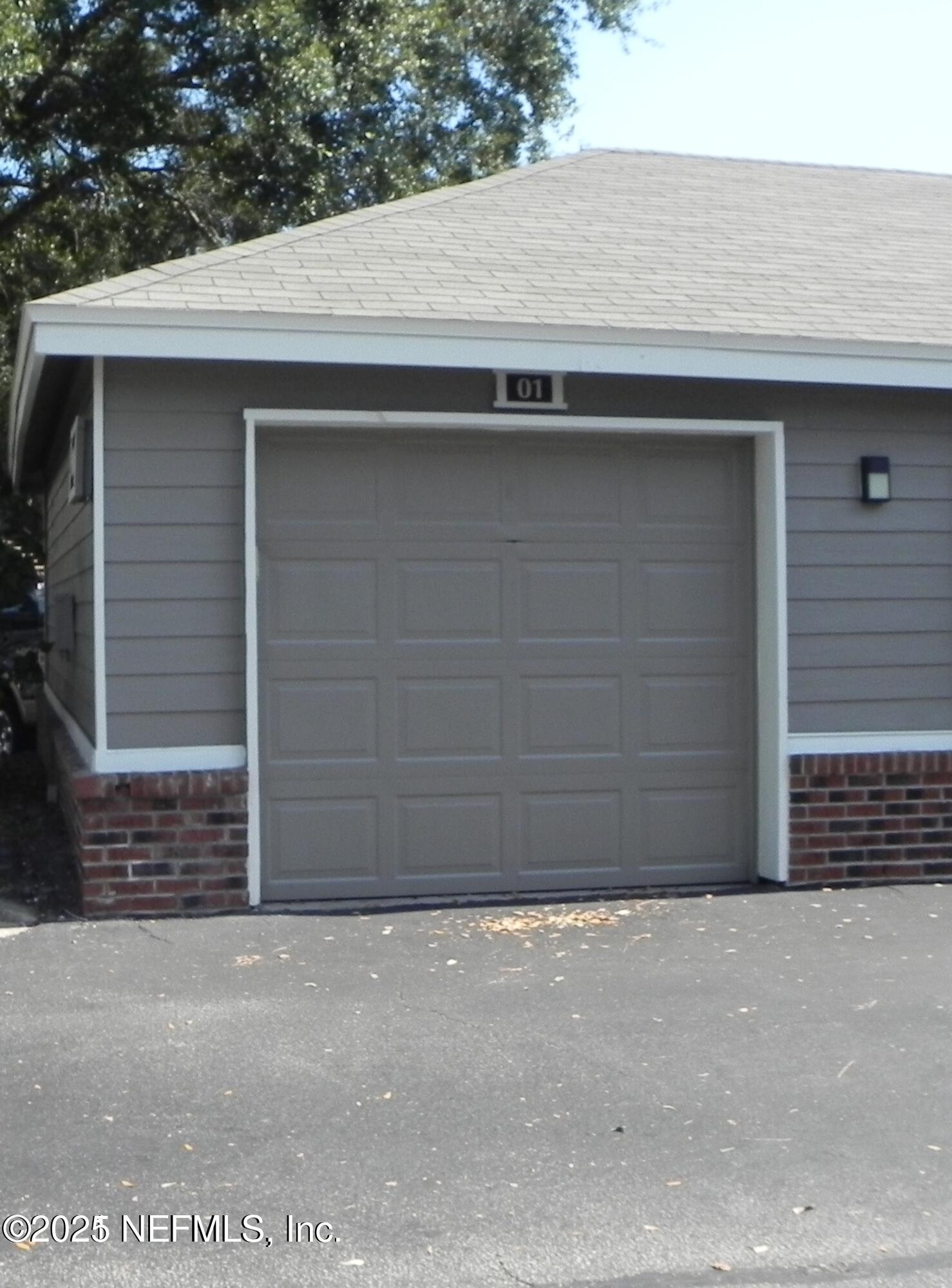 10000 GATE Parkway, 1318