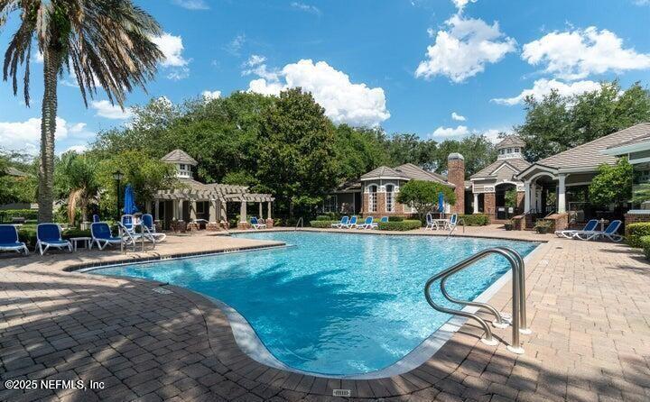 10000 GATE Parkway, 1318