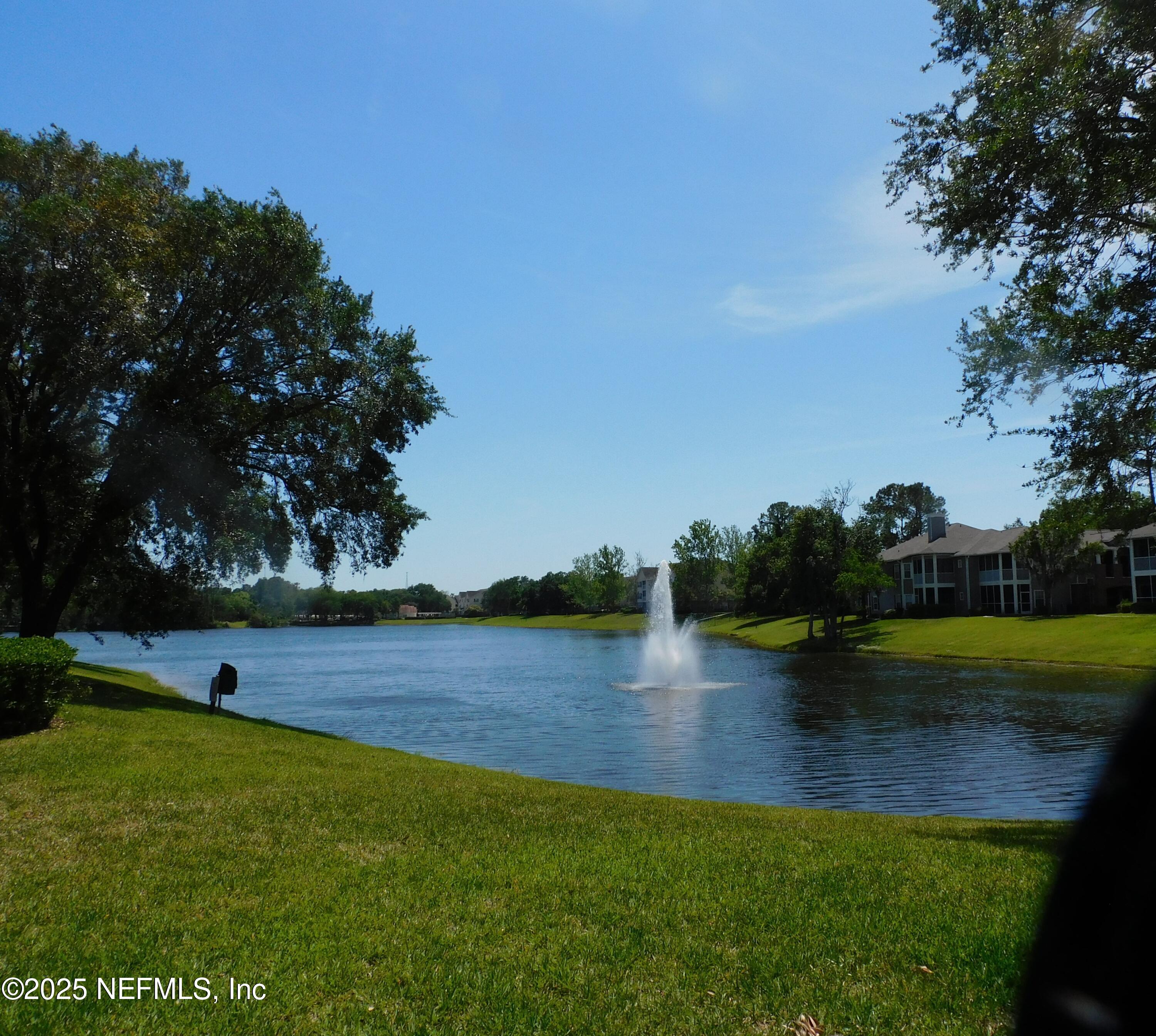 10000 GATE Parkway, 1318