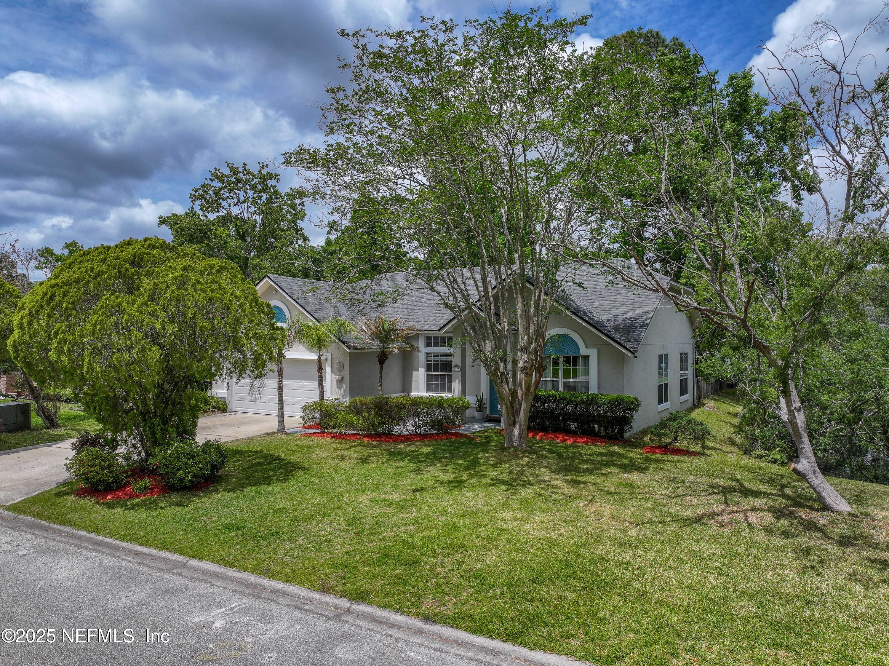 7375 SECRET WOODS Drive