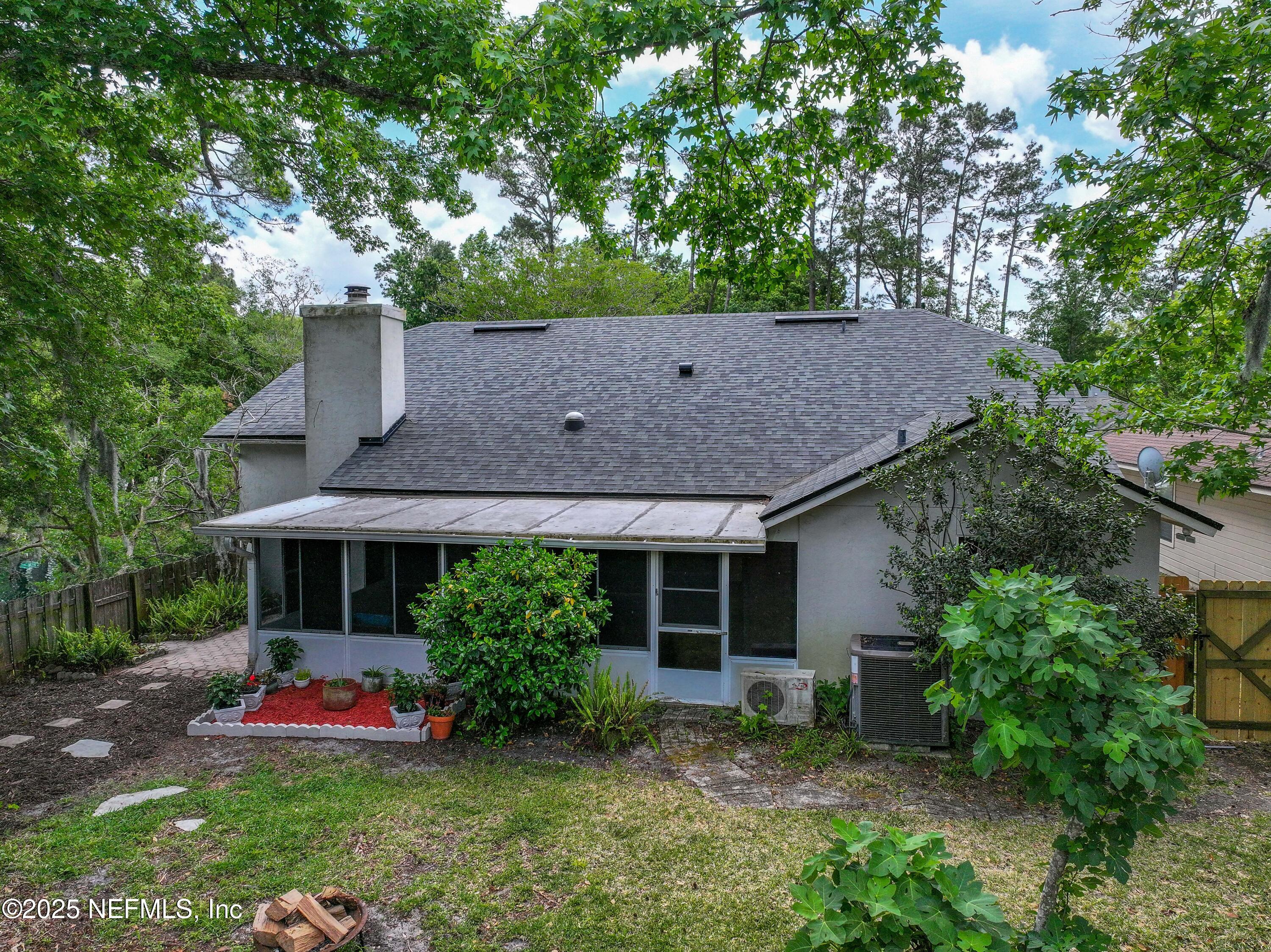 7375 SECRET WOODS Drive