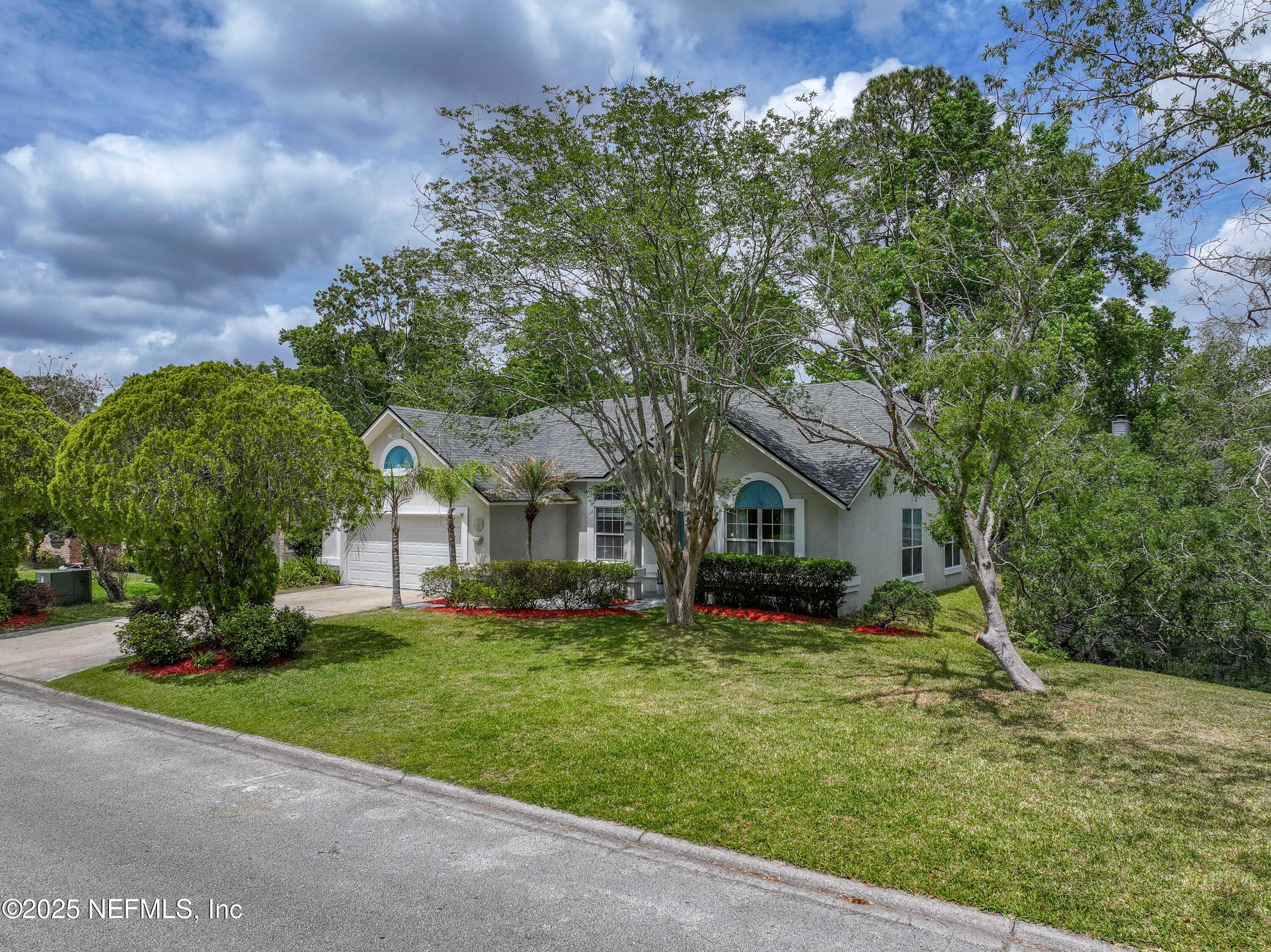 7375 SECRET WOODS Drive