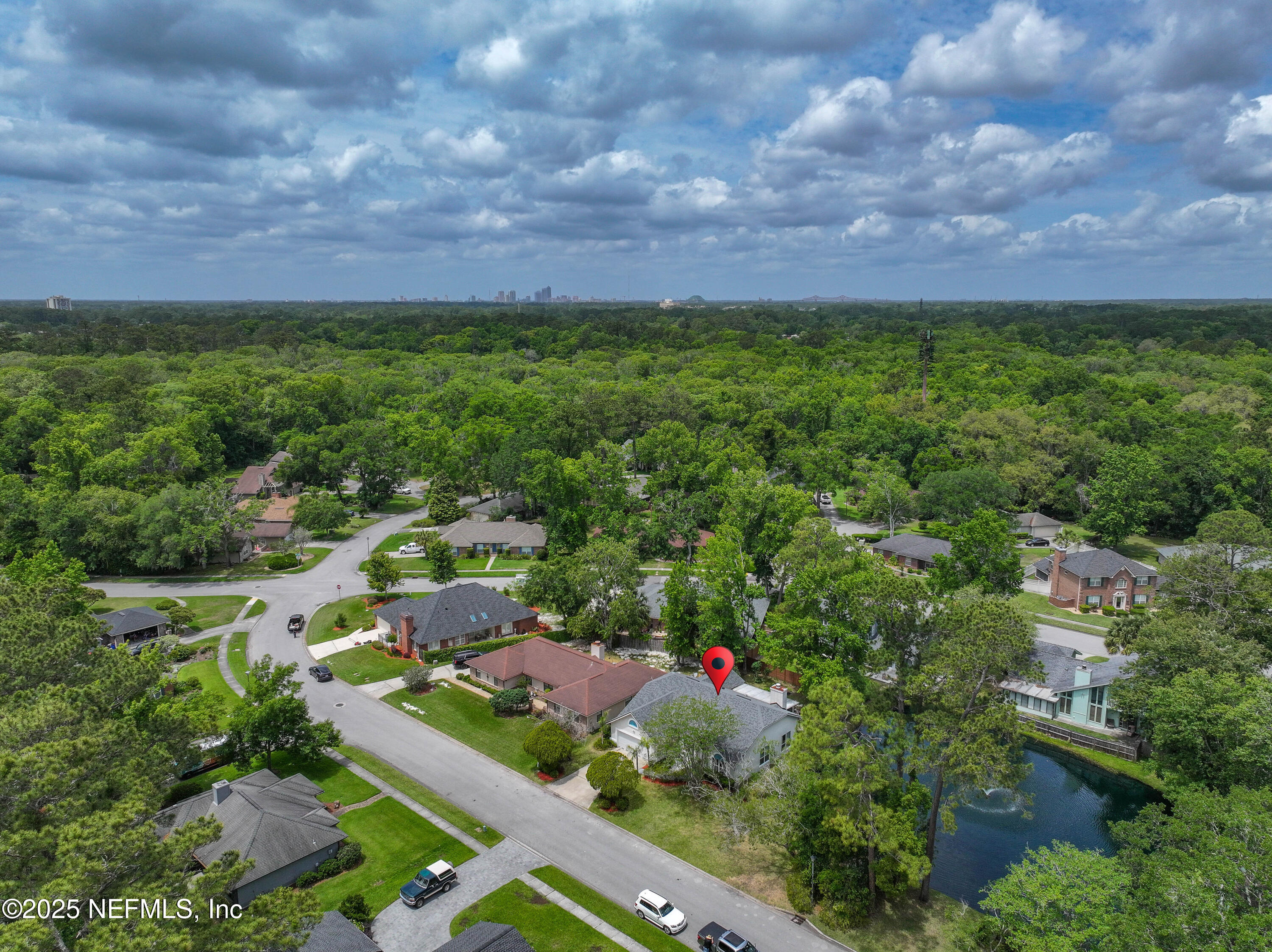 7375 SECRET WOODS Drive