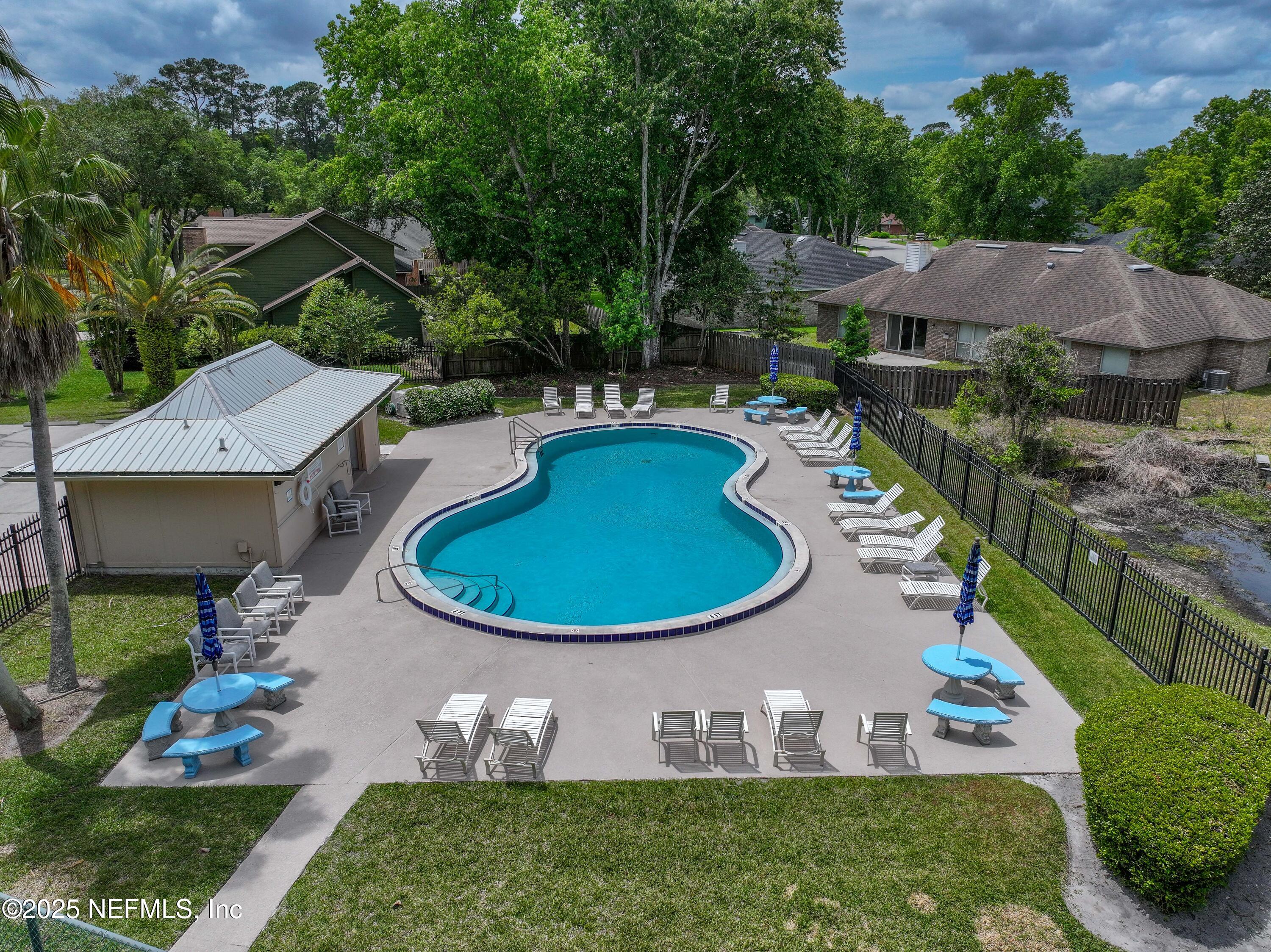 7375 SECRET WOODS Drive