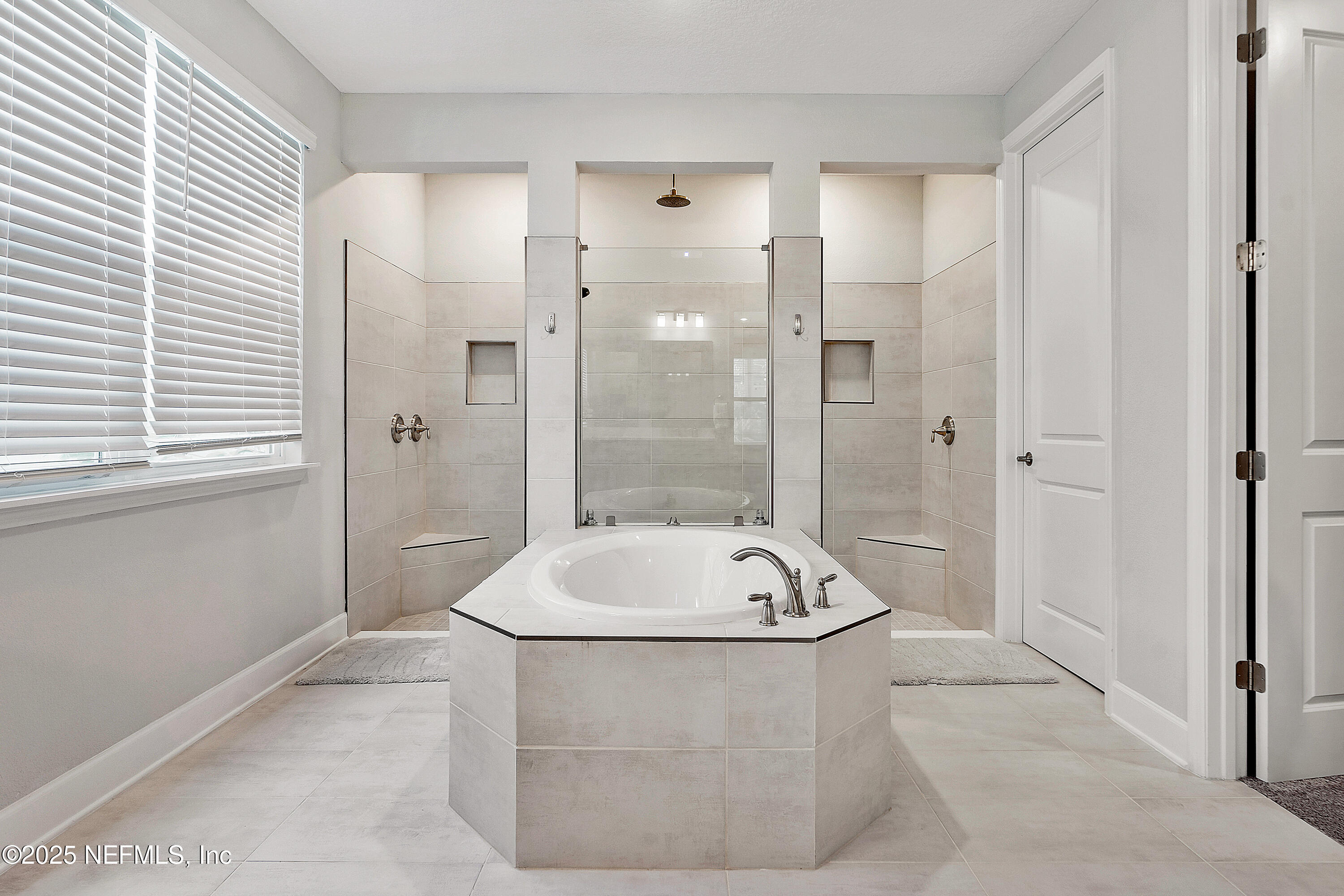 290 MARQUESA Circle, St. Johns