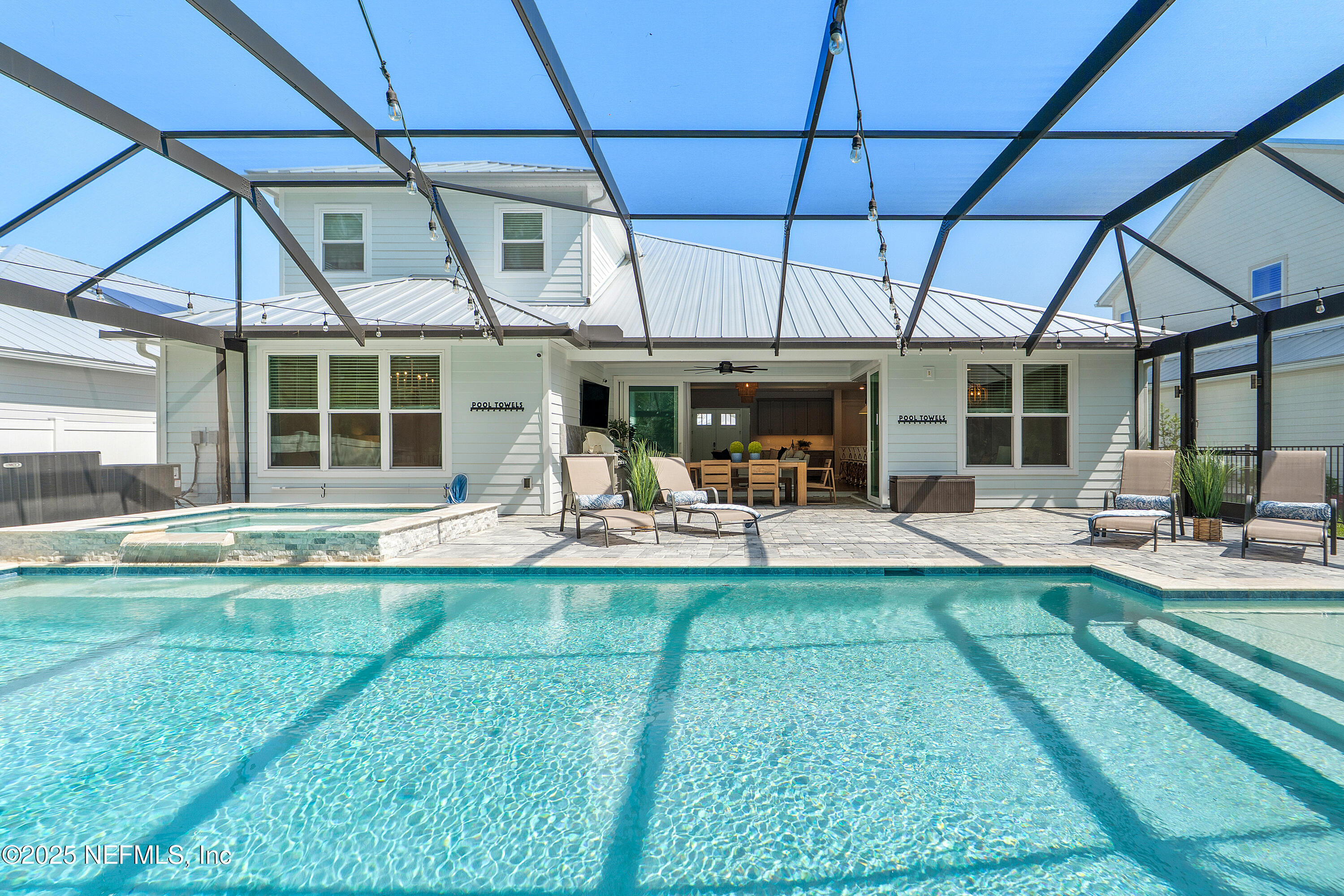 290 MARQUESA Circle, St. Johns