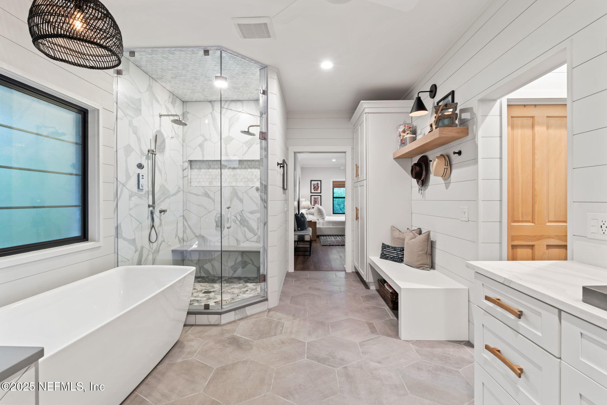7240 OAKMONT Court