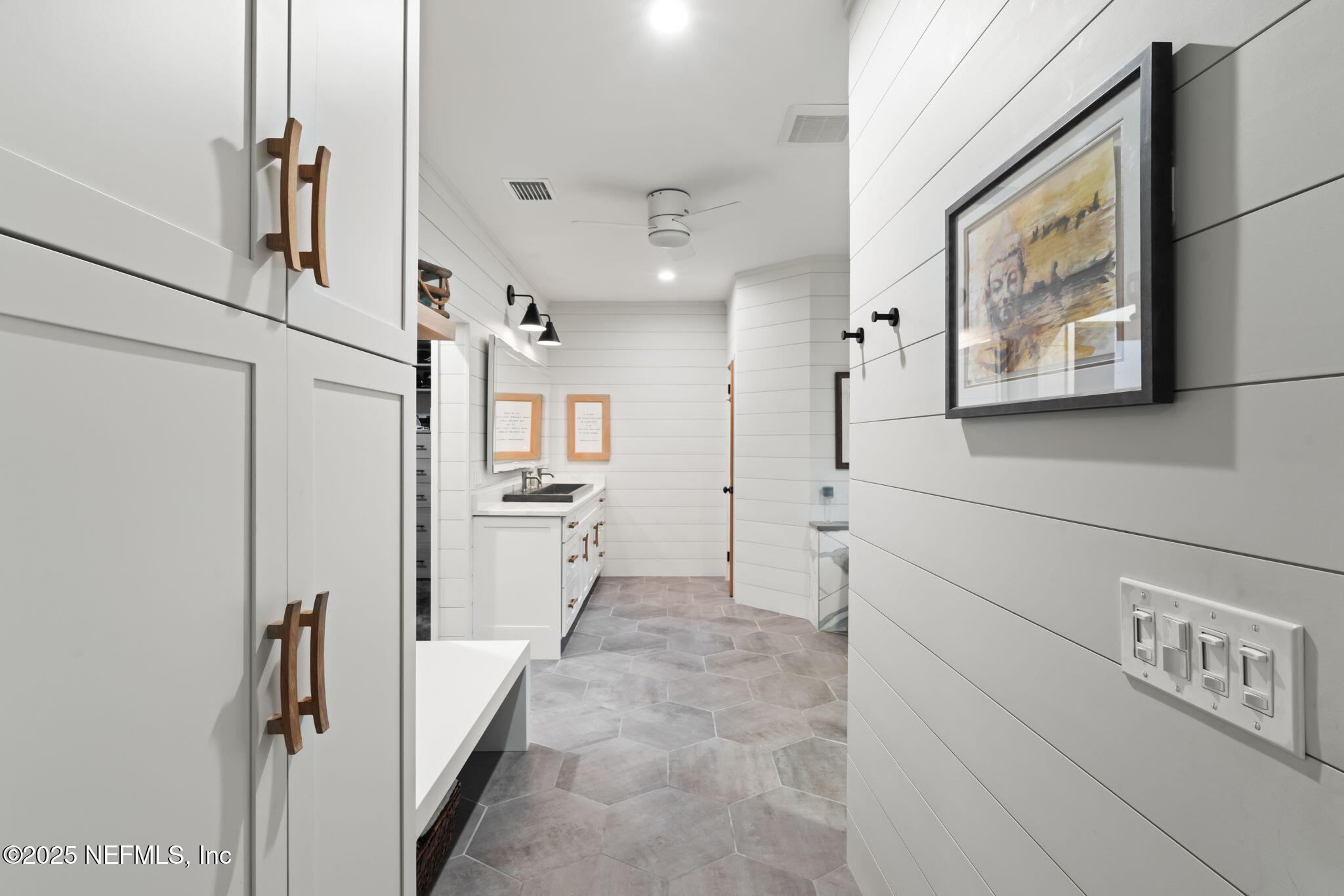 7240 OAKMONT Court