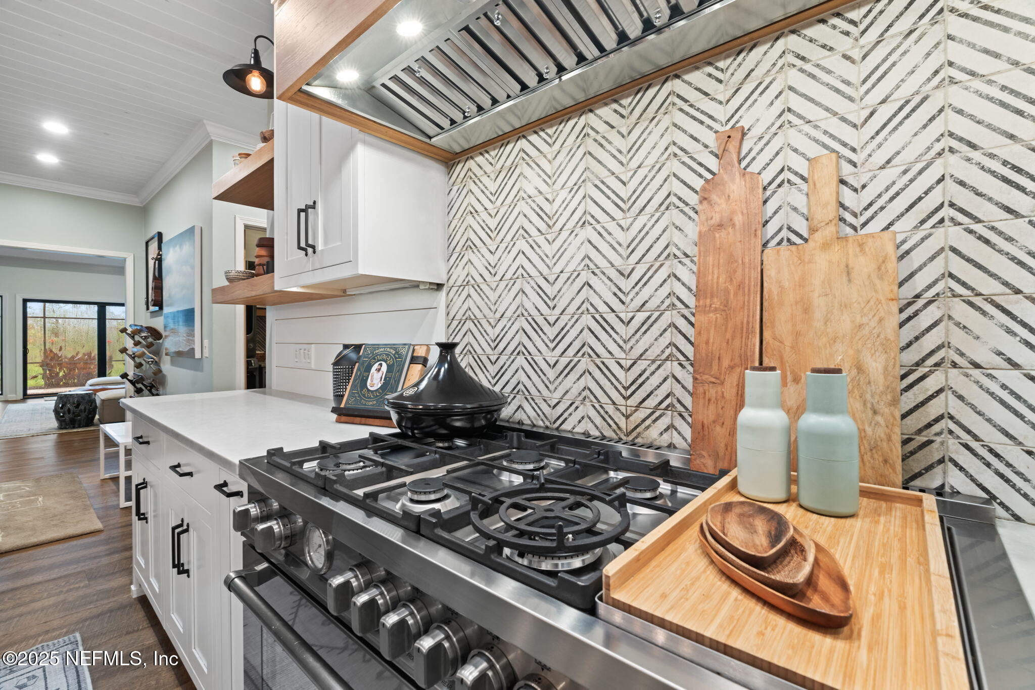 7240 OAKMONT Court