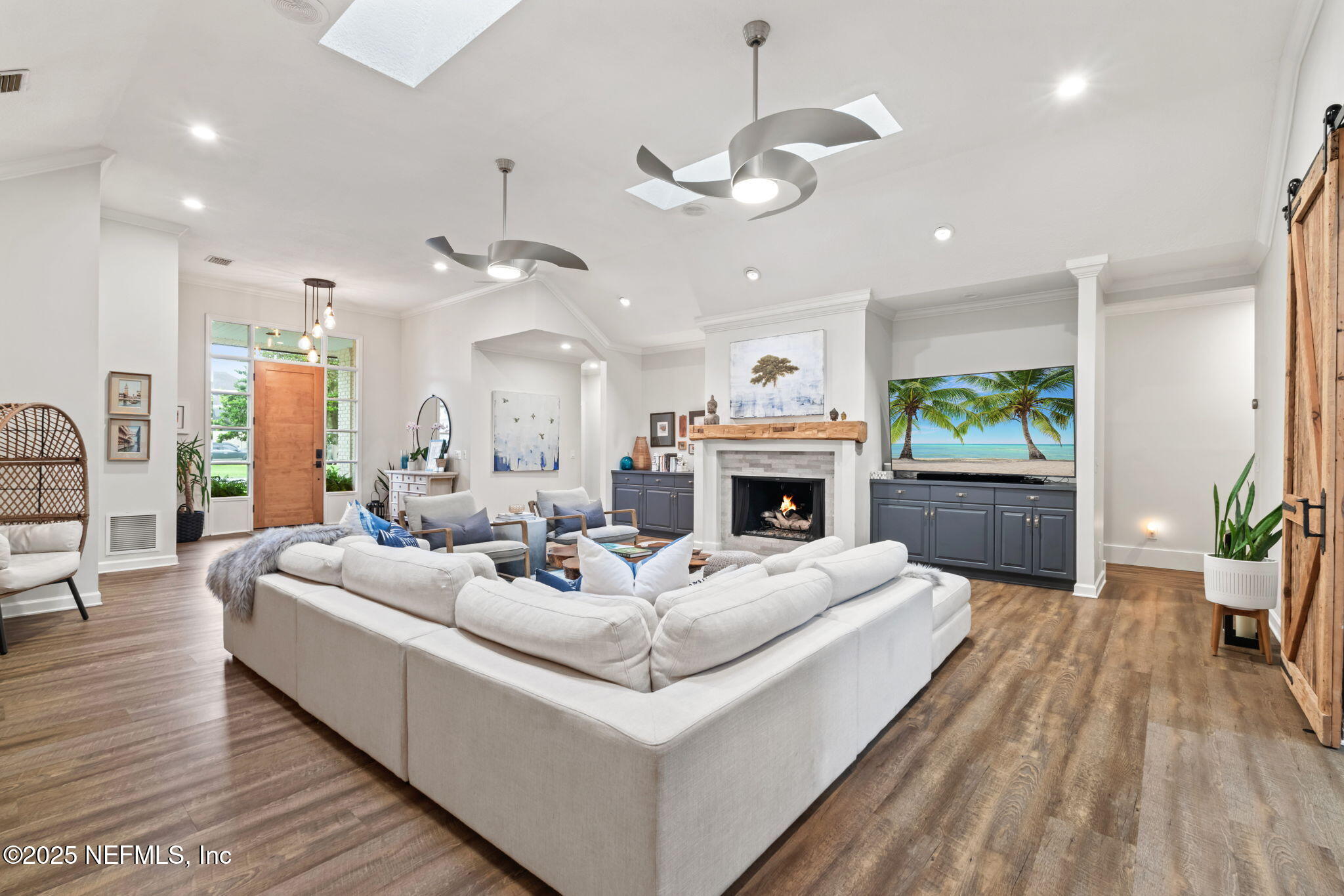 7240 OAKMONT Court