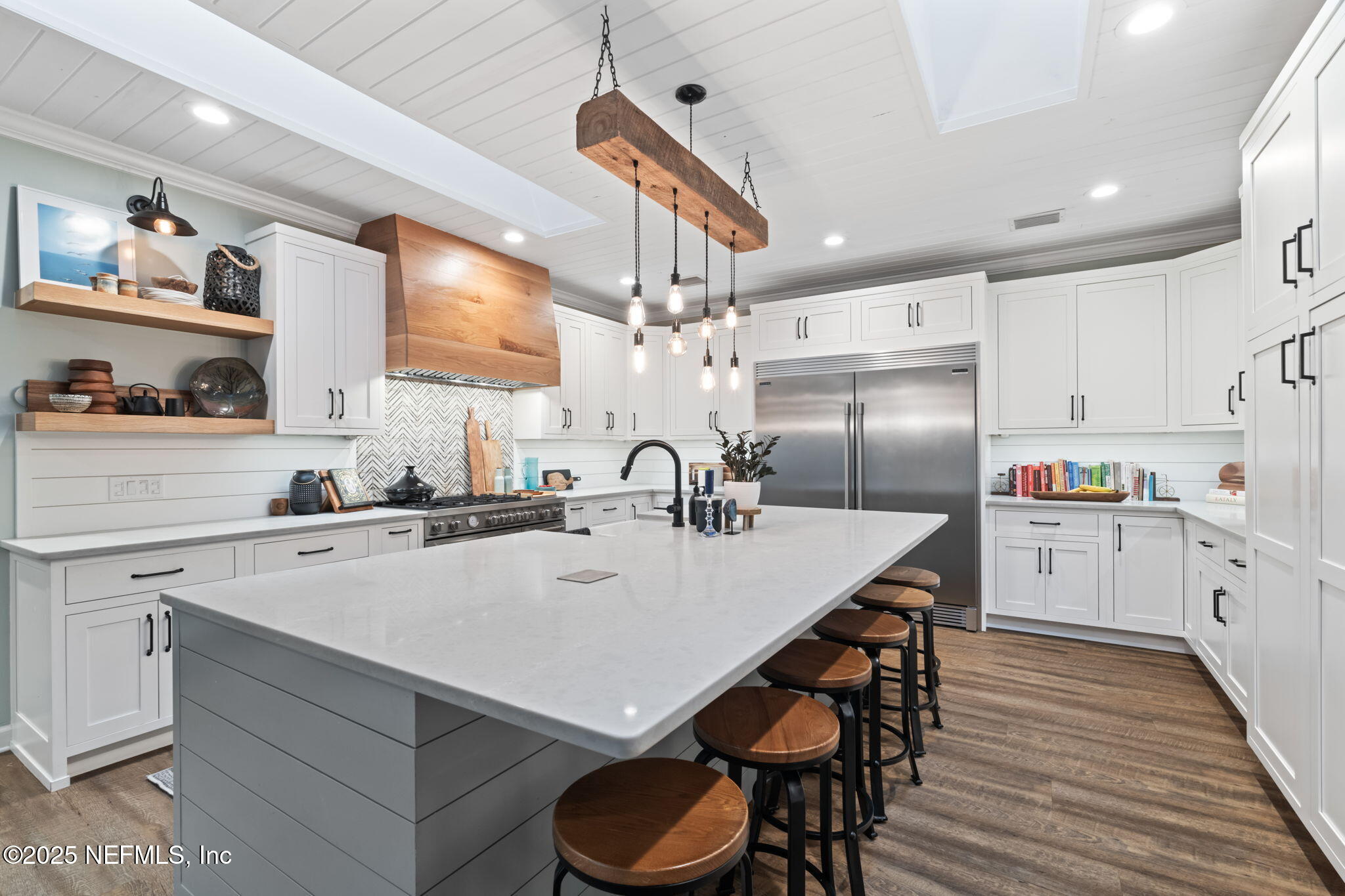 7240 OAKMONT Court