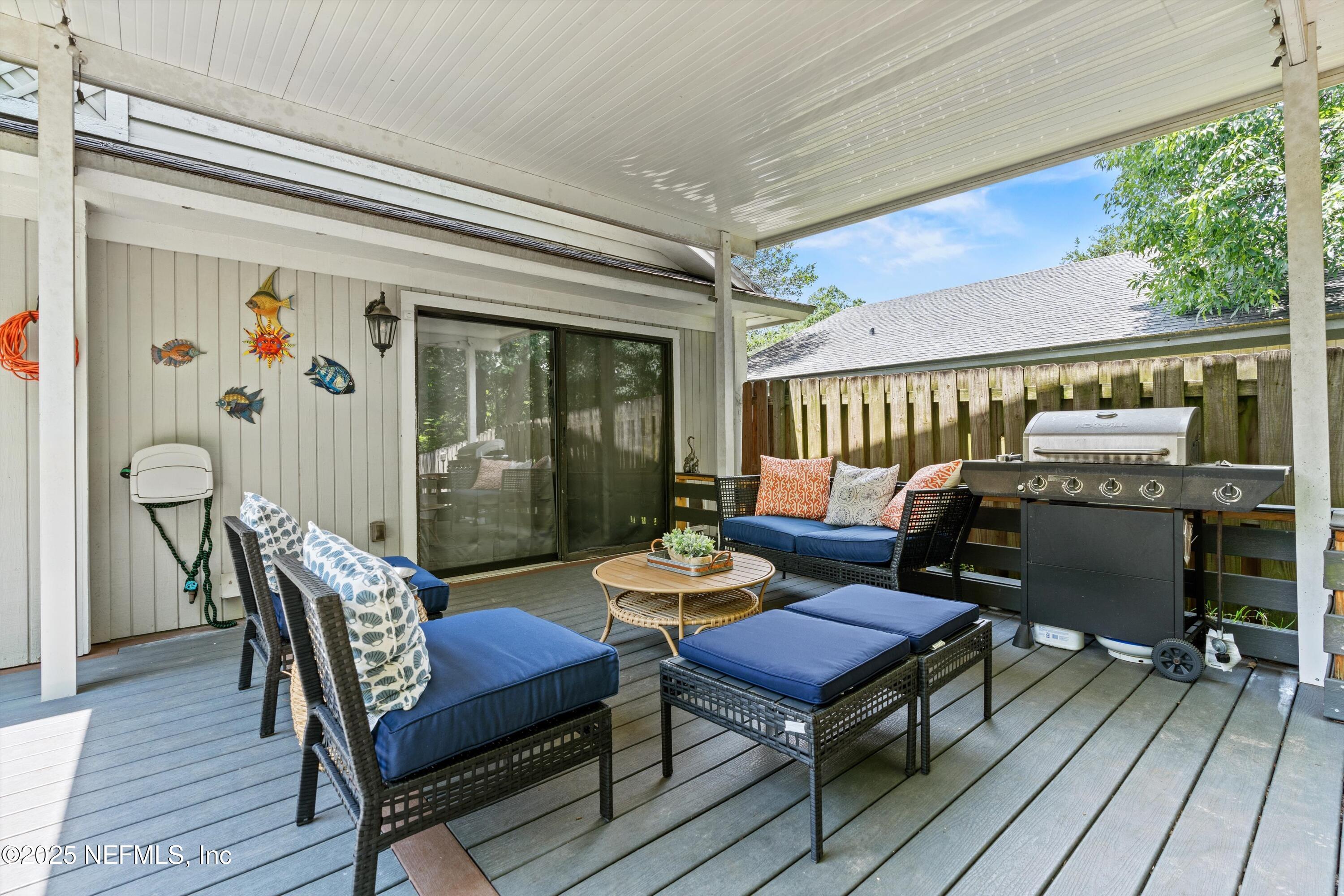 8265 LAKE WOODBOURNE Drive E