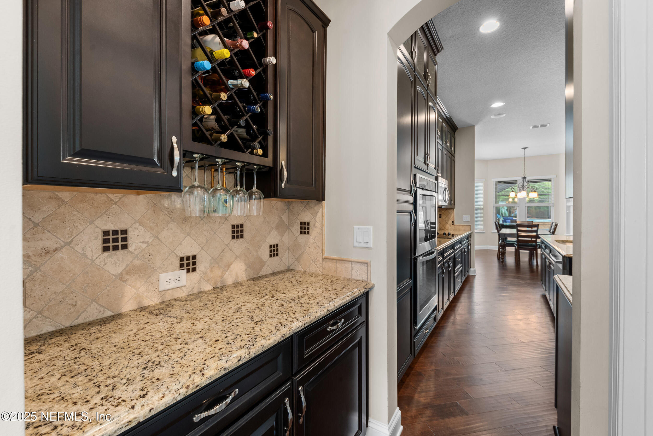 577 CLOISTERBANE Drive, St. Johns