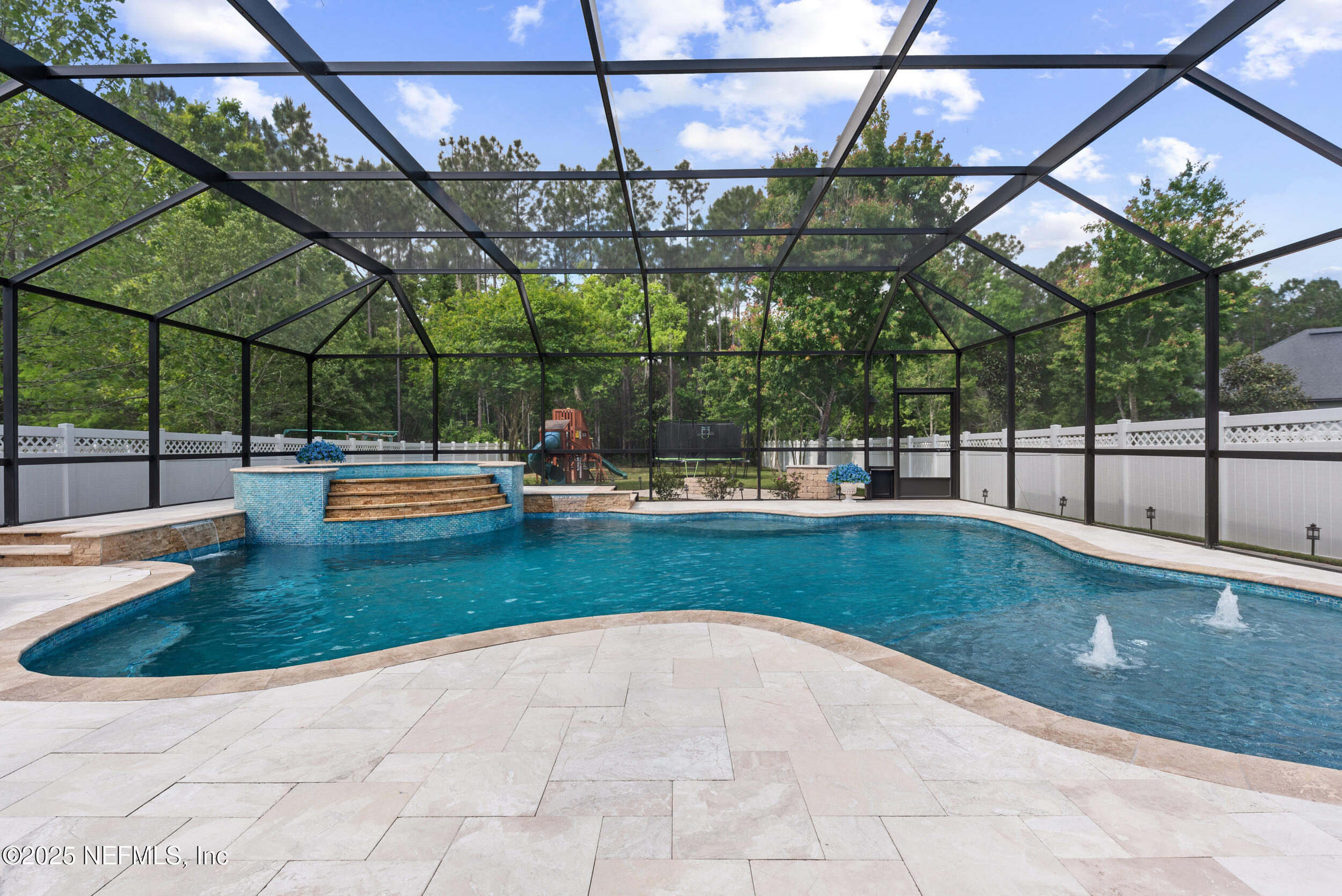 577 CLOISTERBANE Drive, St. Johns