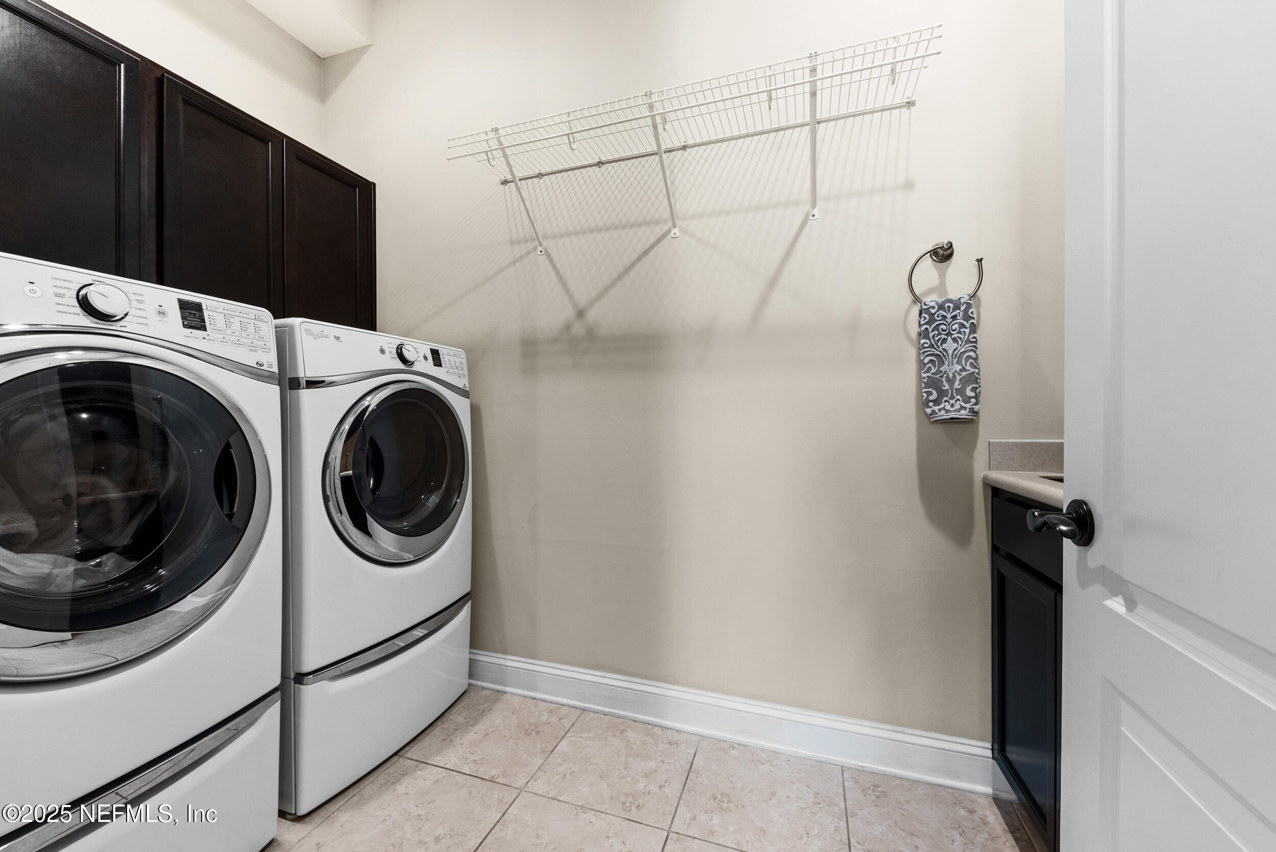 577 CLOISTERBANE Drive, St. Johns