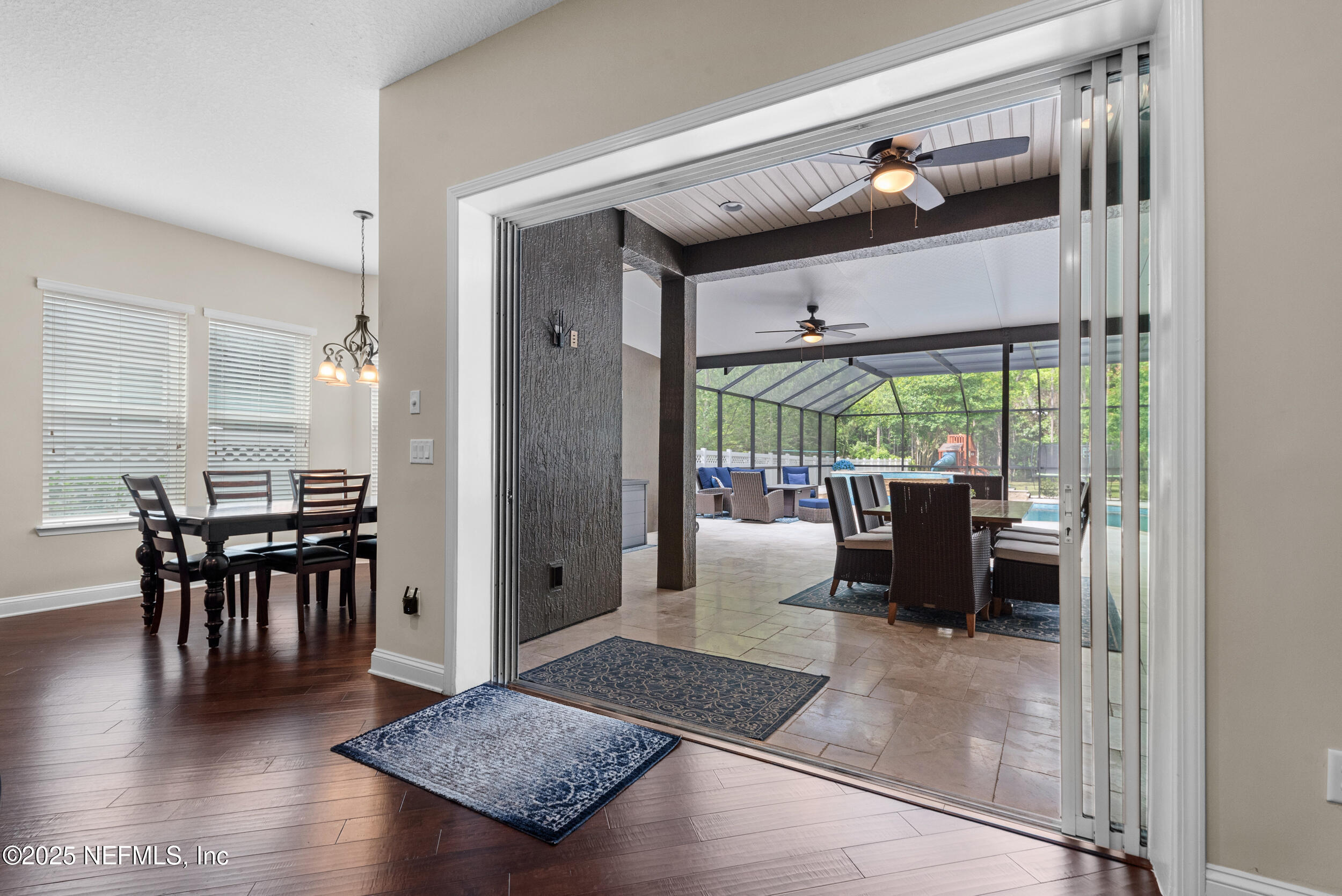 577 CLOISTERBANE Drive, St. Johns