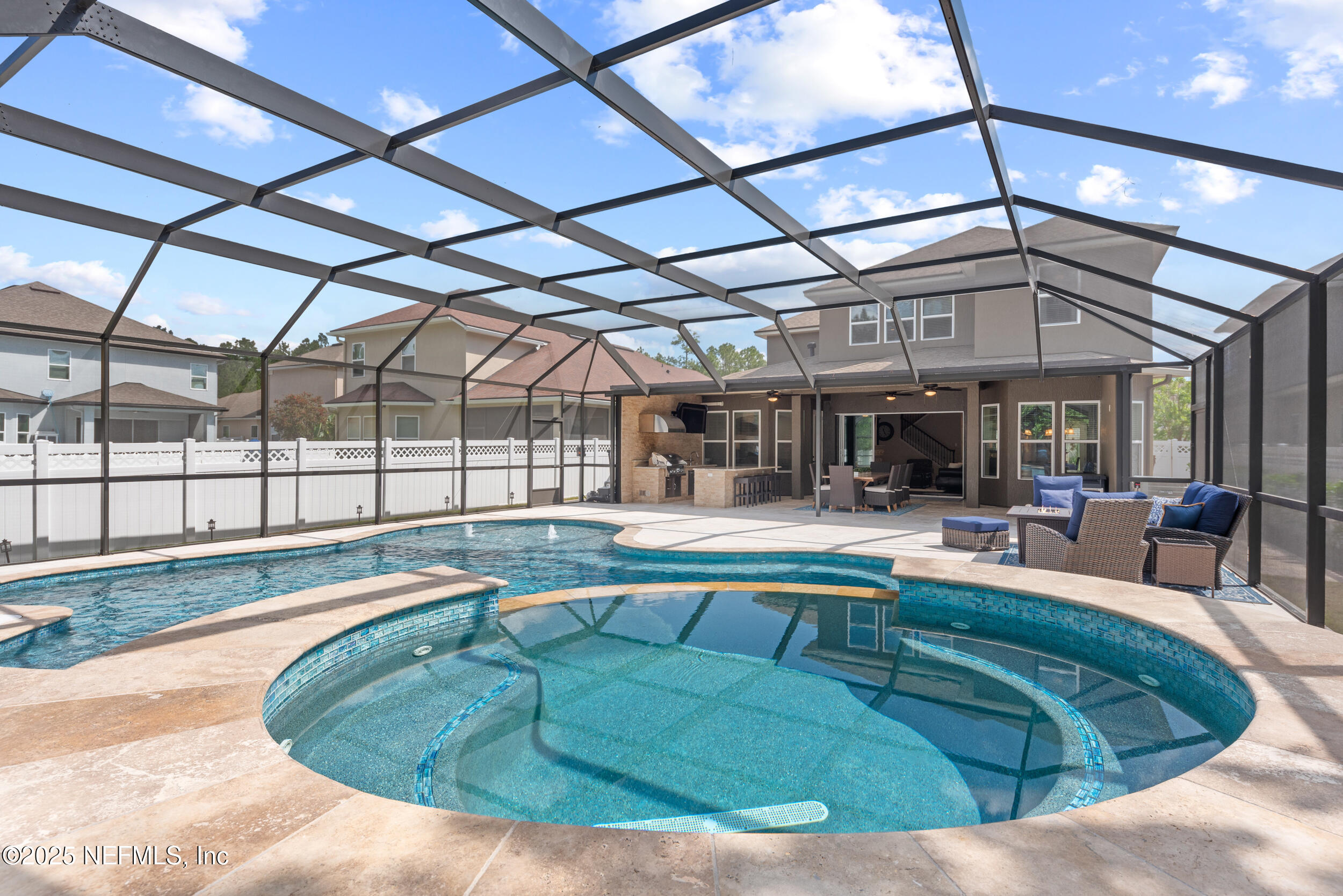 577 CLOISTERBANE Drive, St. Johns