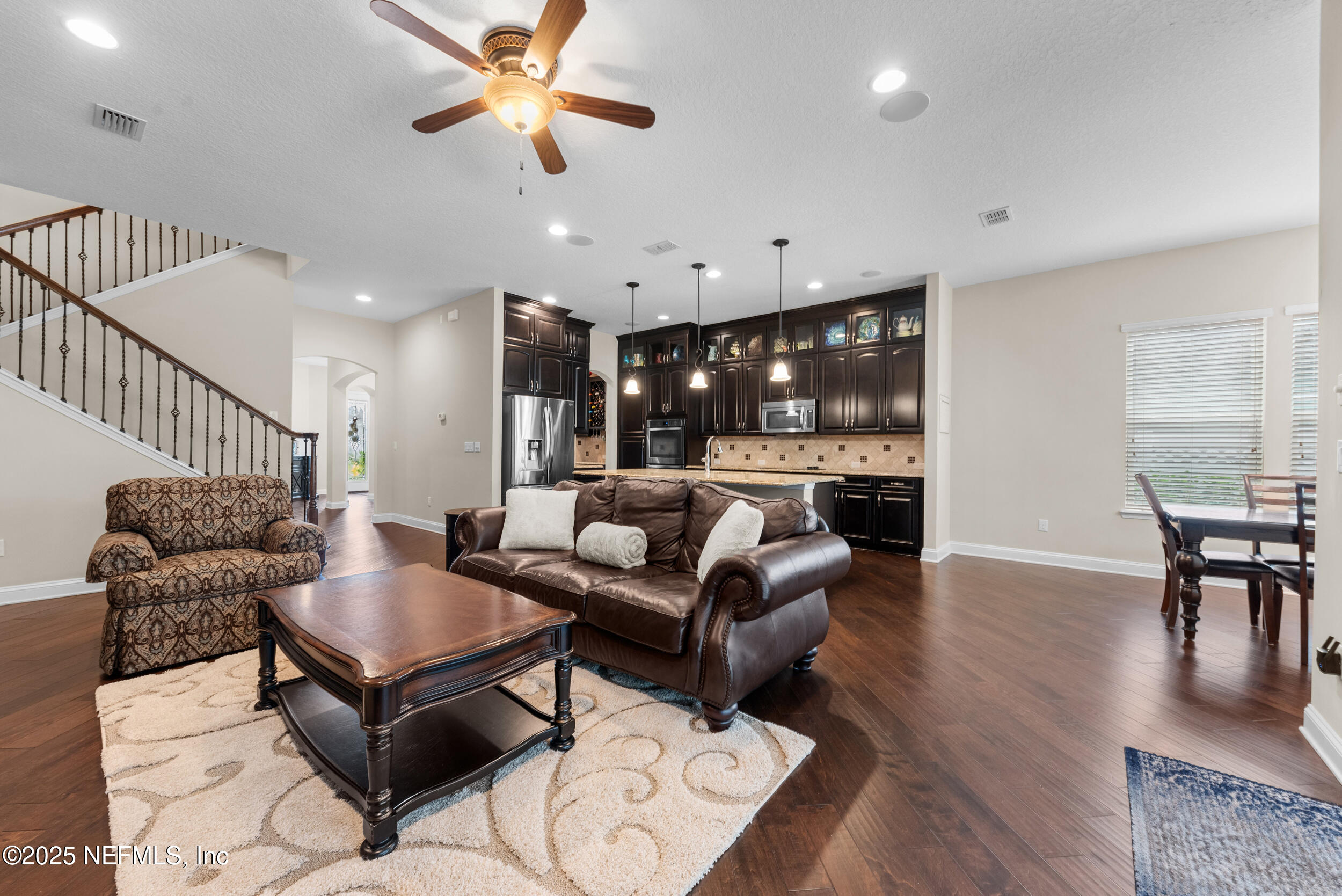 577 CLOISTERBANE Drive, St. Johns