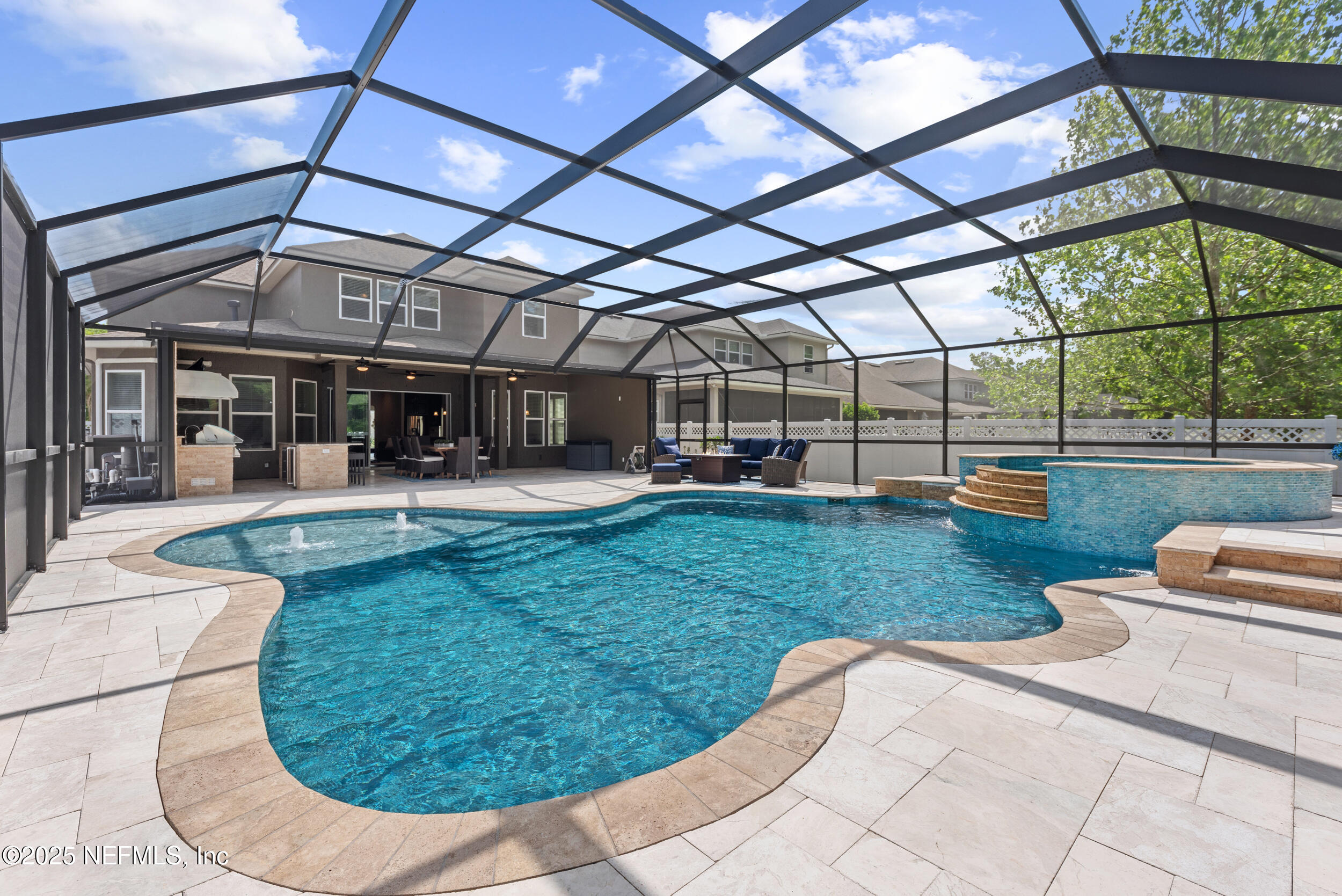 577 CLOISTERBANE Drive, St. Johns