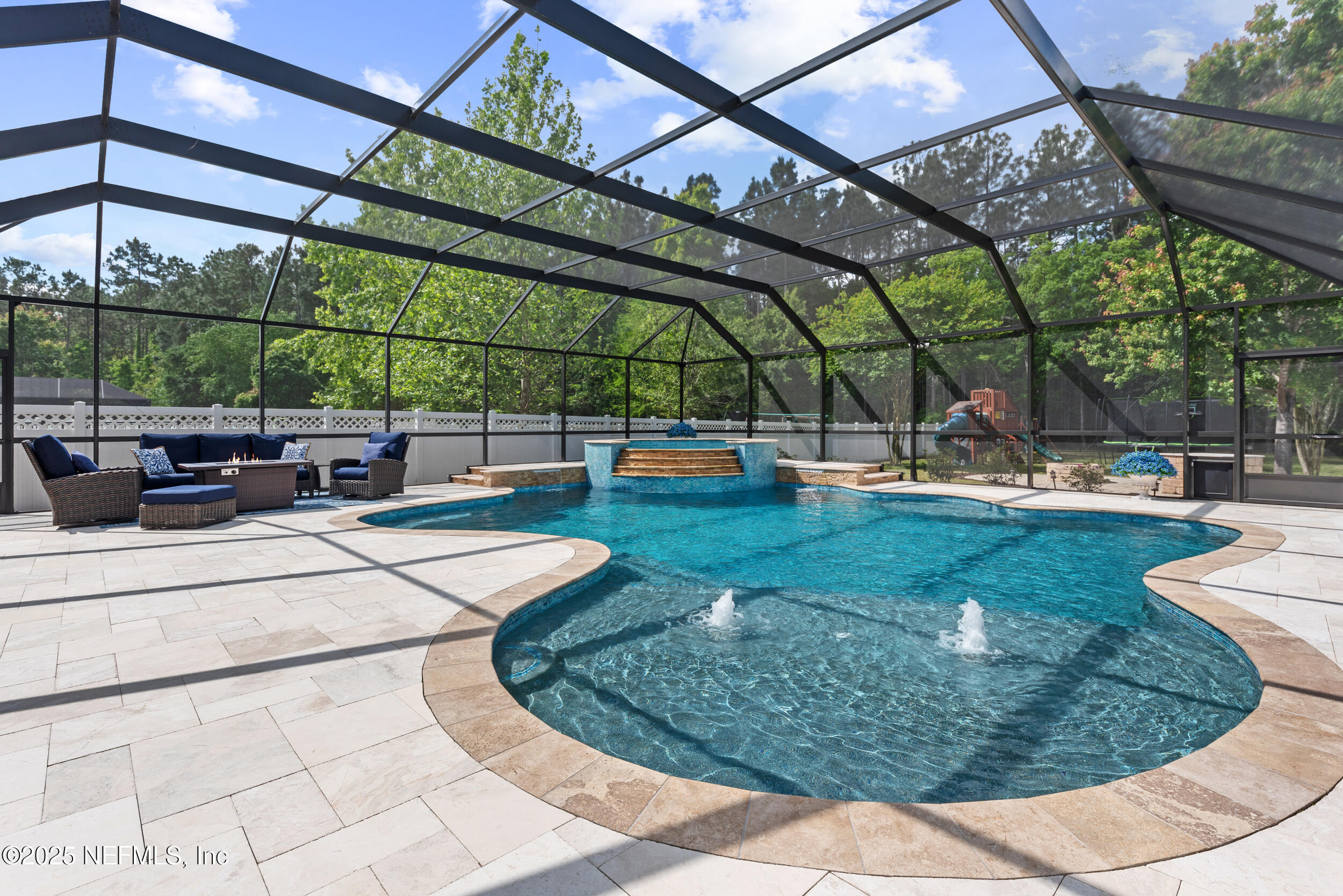 577 CLOISTERBANE Drive, St. Johns