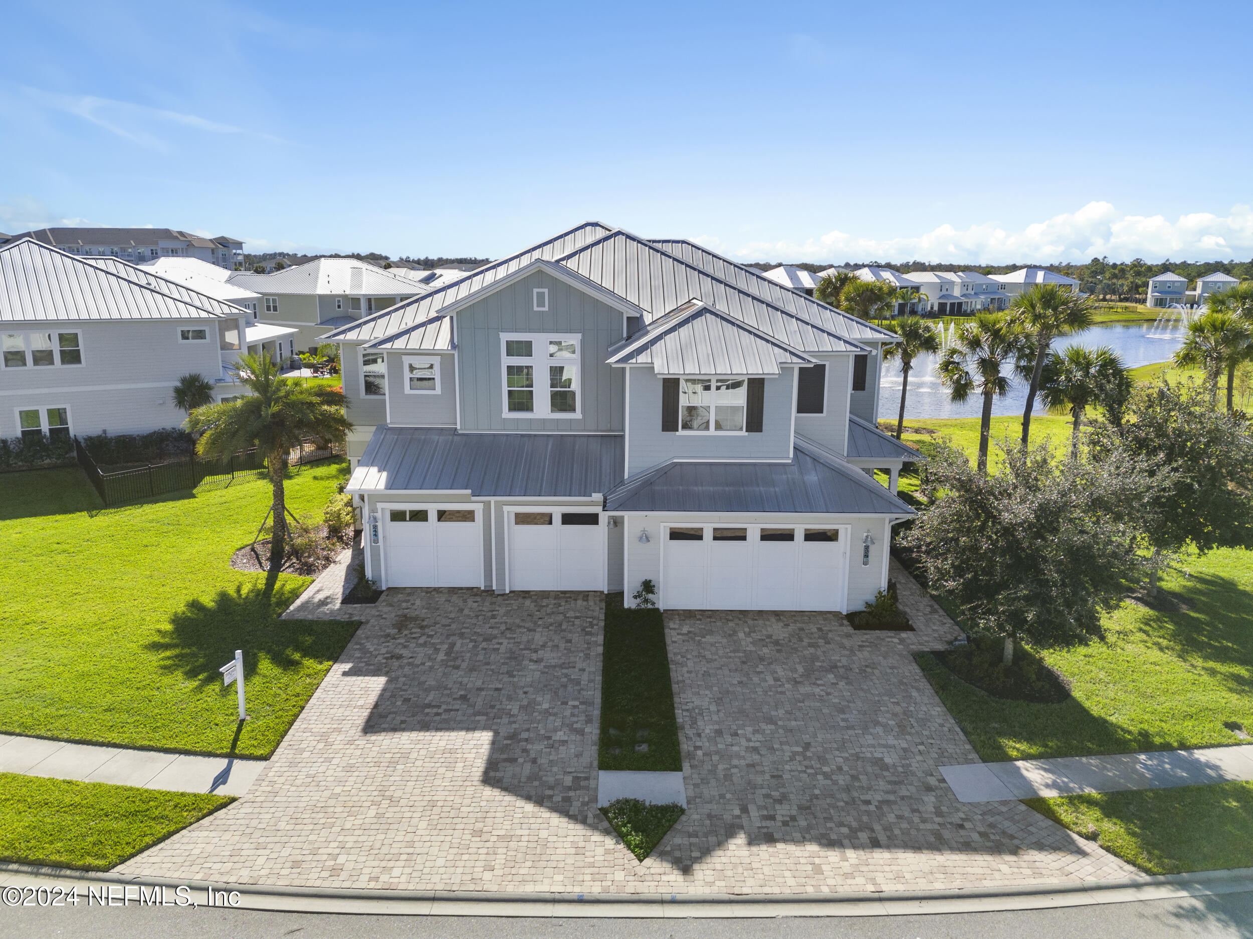 228 RUM RUNNER Way, St. Johns