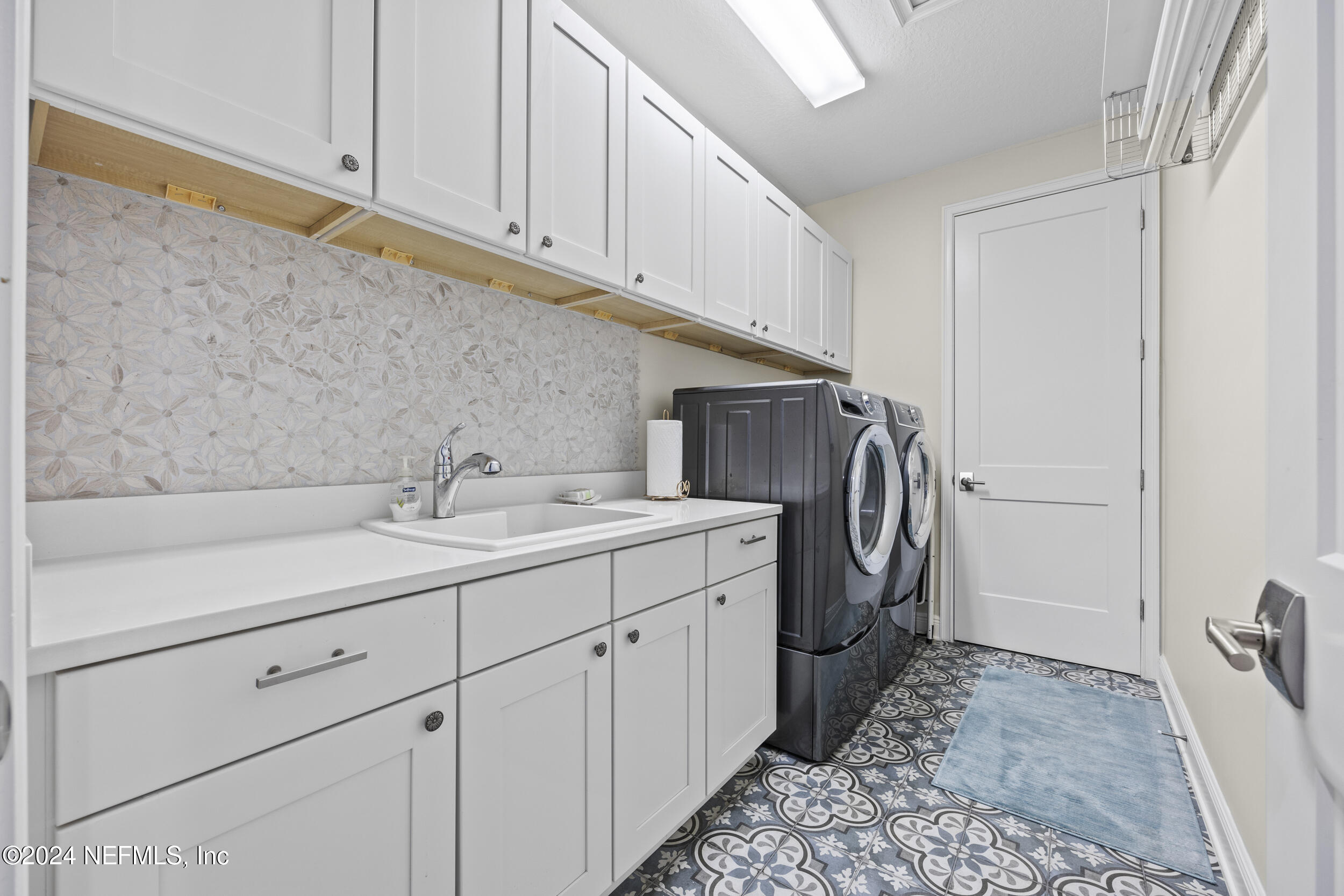 228 RUM RUNNER Way, St. Johns