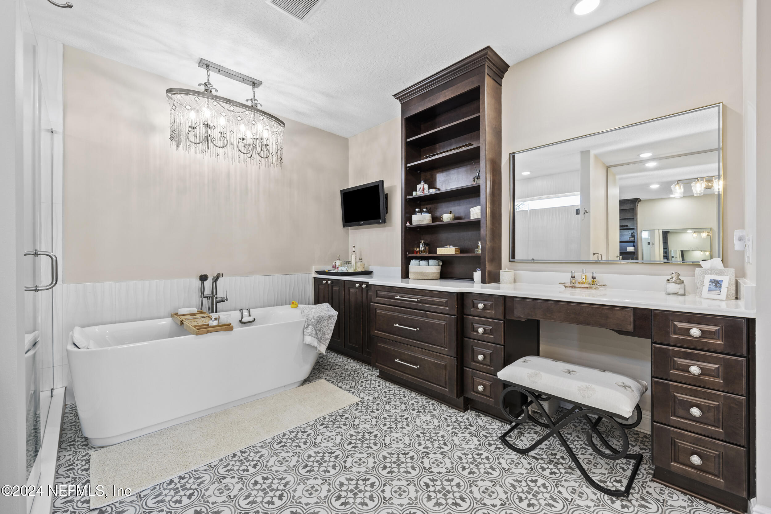 228 RUM RUNNER Way, St. Johns