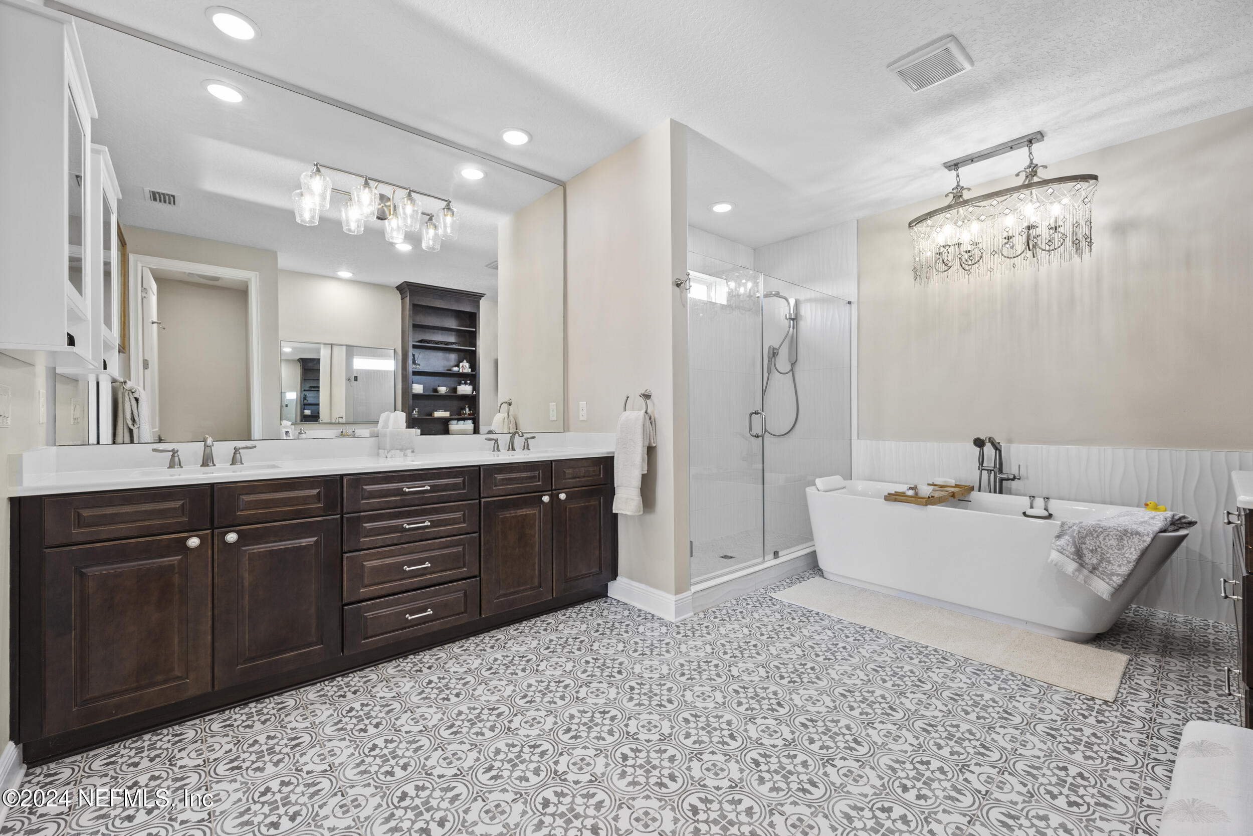 228 RUM RUNNER Way, St. Johns