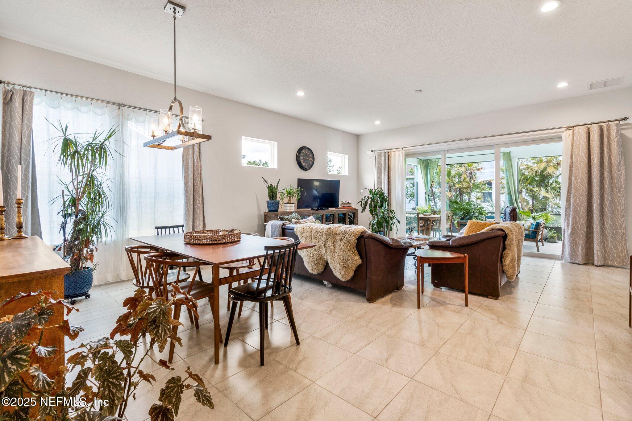 22-A FARMERS BRANCH Avenue