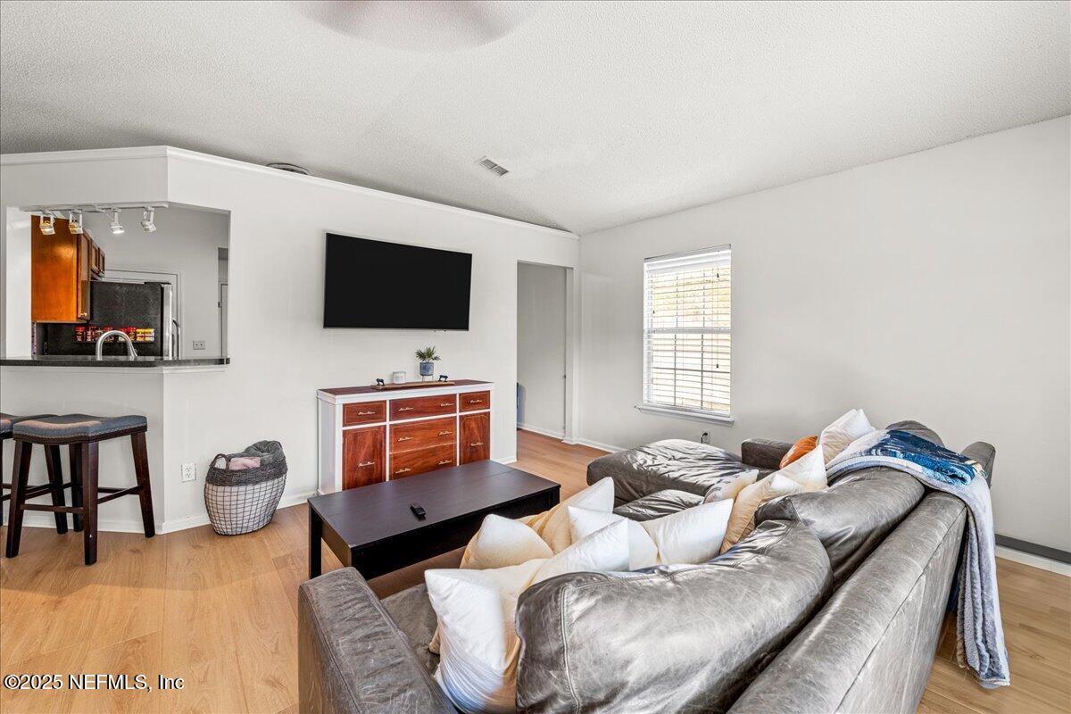 7461 CARRIAGE SIDE Court