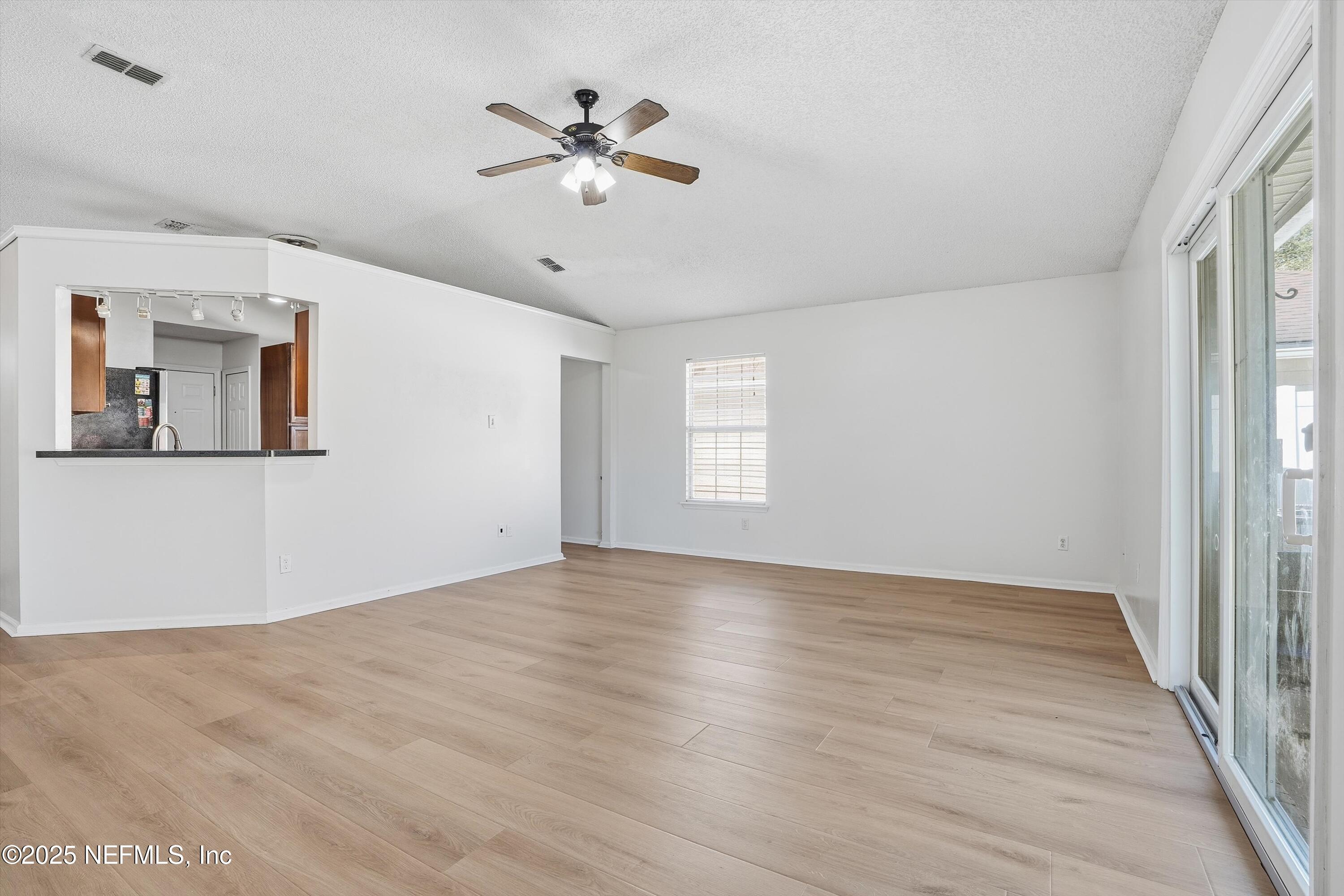 7461 CARRIAGE SIDE Court