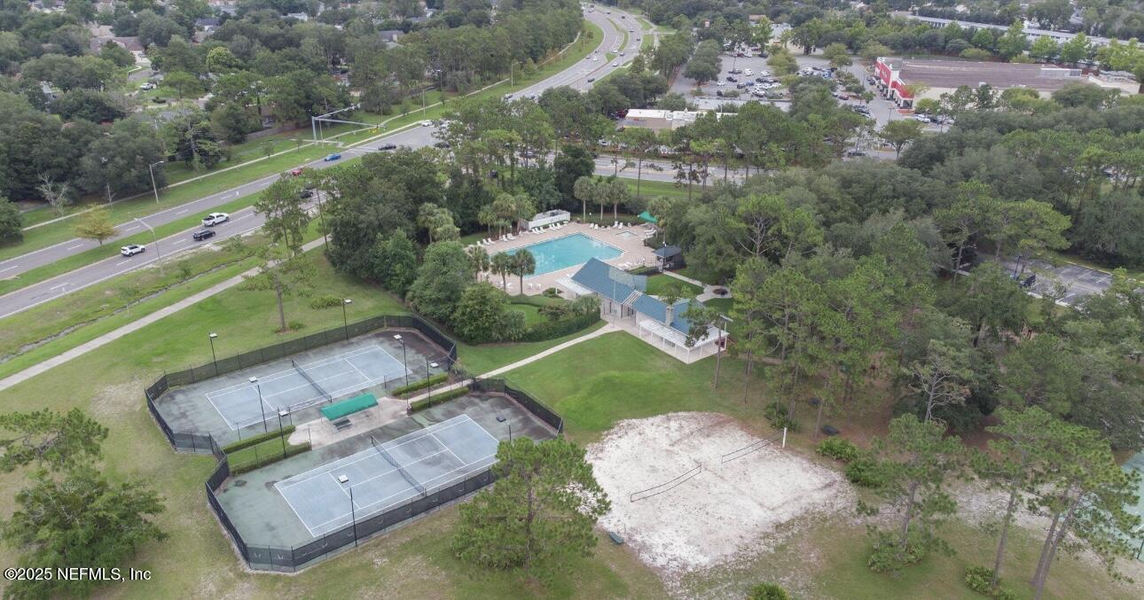 8836 FIELDSIDE Court