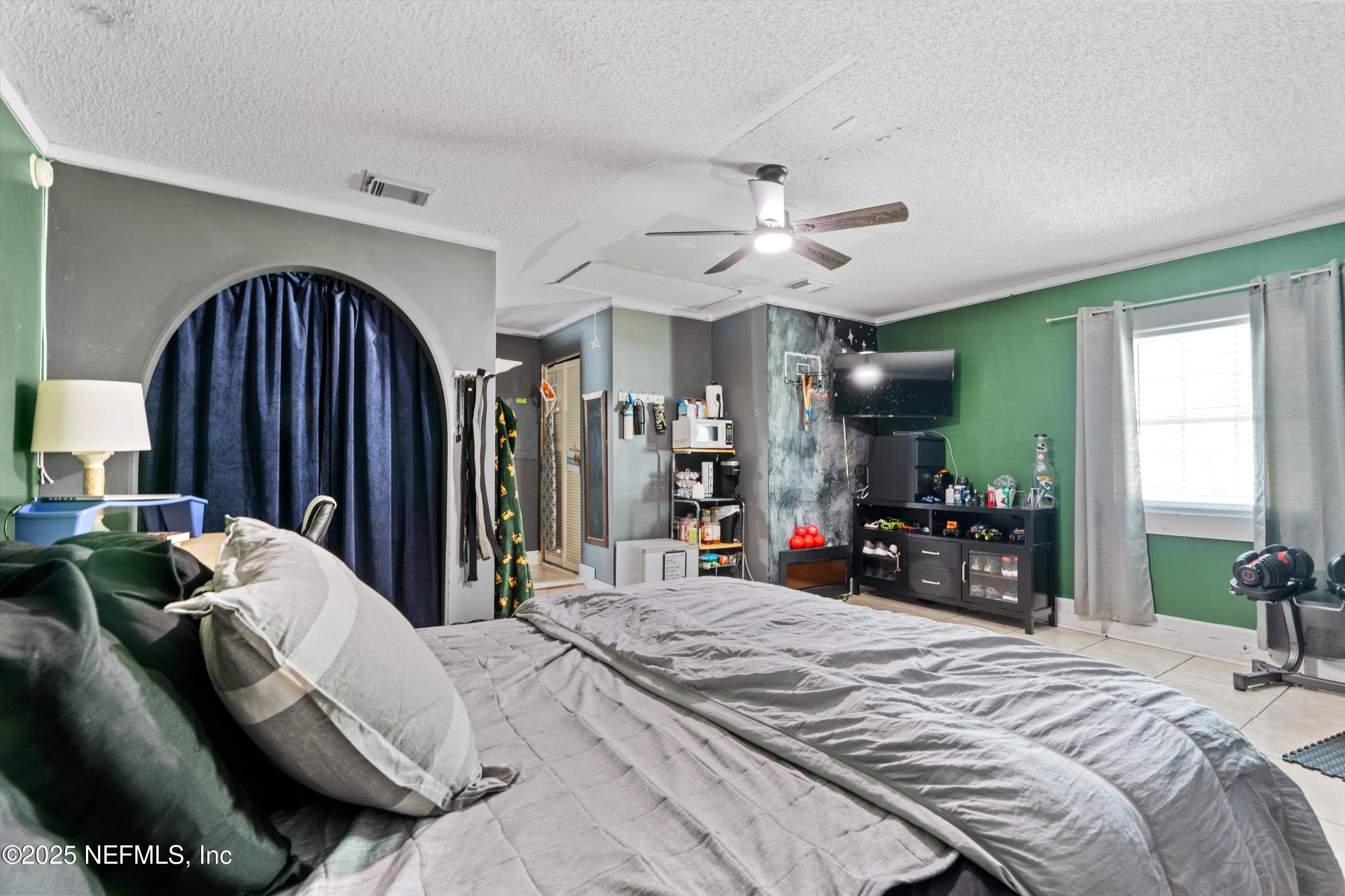 8836 FIELDSIDE Court